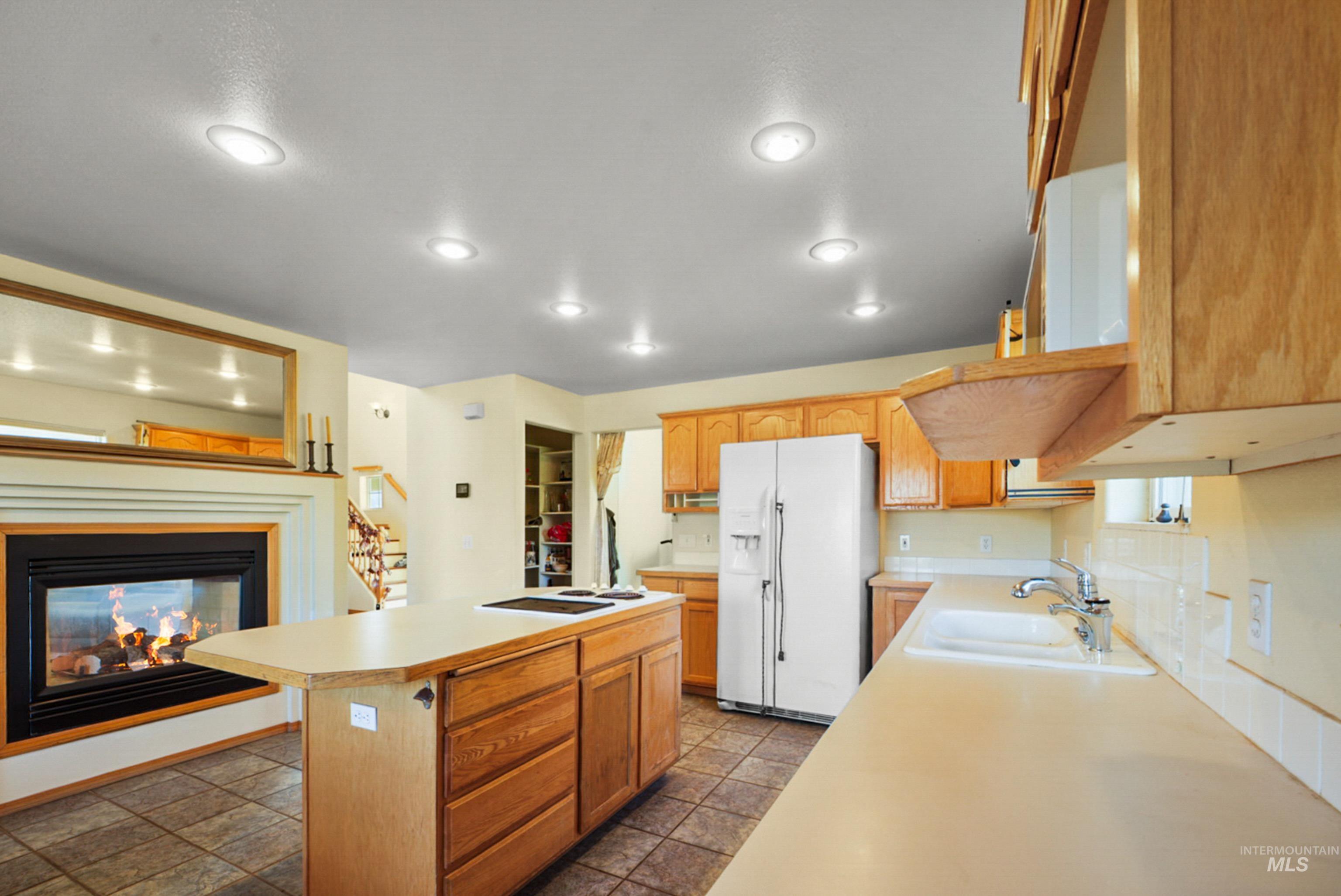 796 Panorama Drive, Moscow, Idaho 83843, 3 Bedrooms, 3 Bathrooms, Residential For Sale, Price $629,000, 99002559