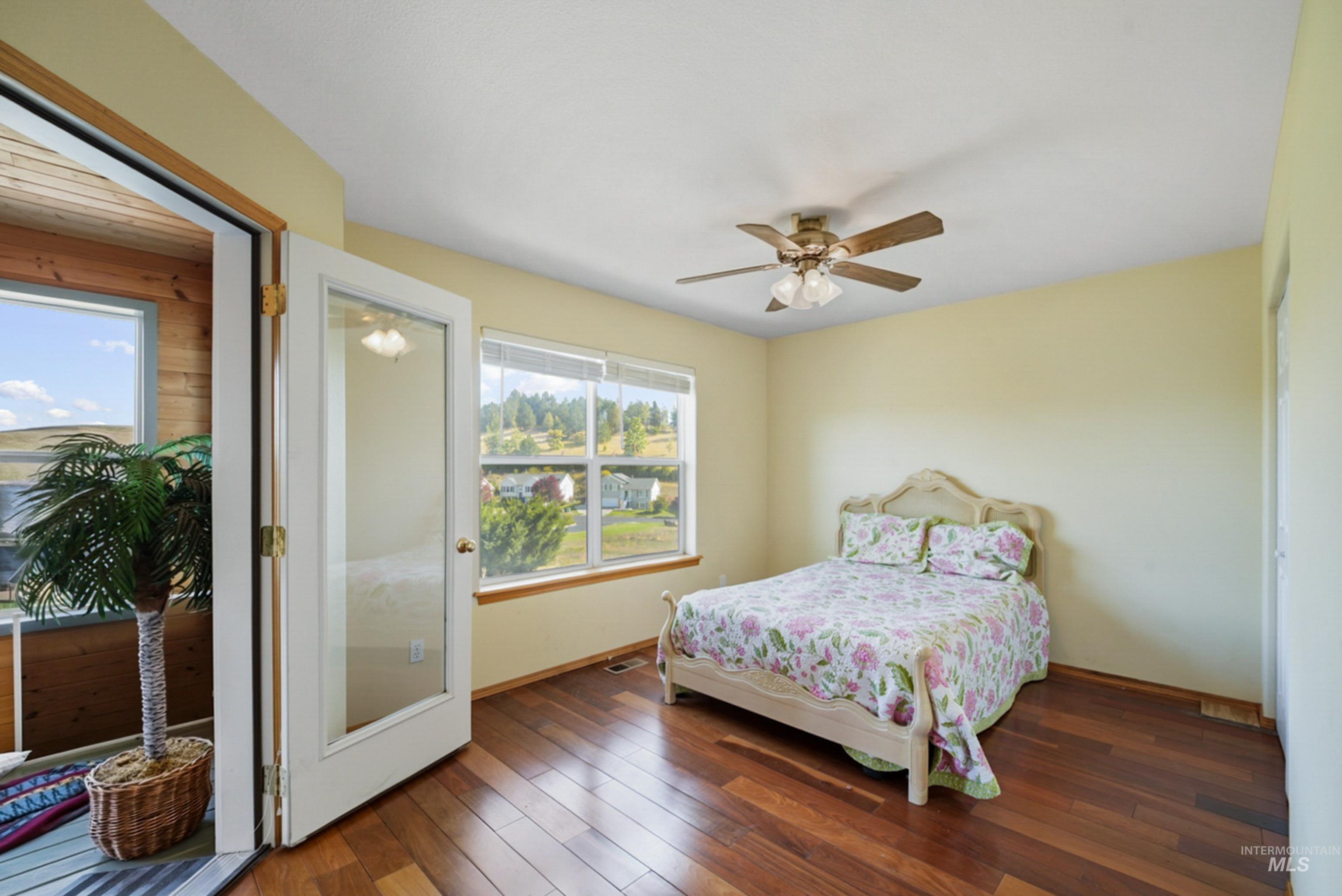 796 Panorama Drive, Moscow, Idaho 83843, 3 Bedrooms, 3 Bathrooms, Residential For Sale, Price $629,000, 99002559