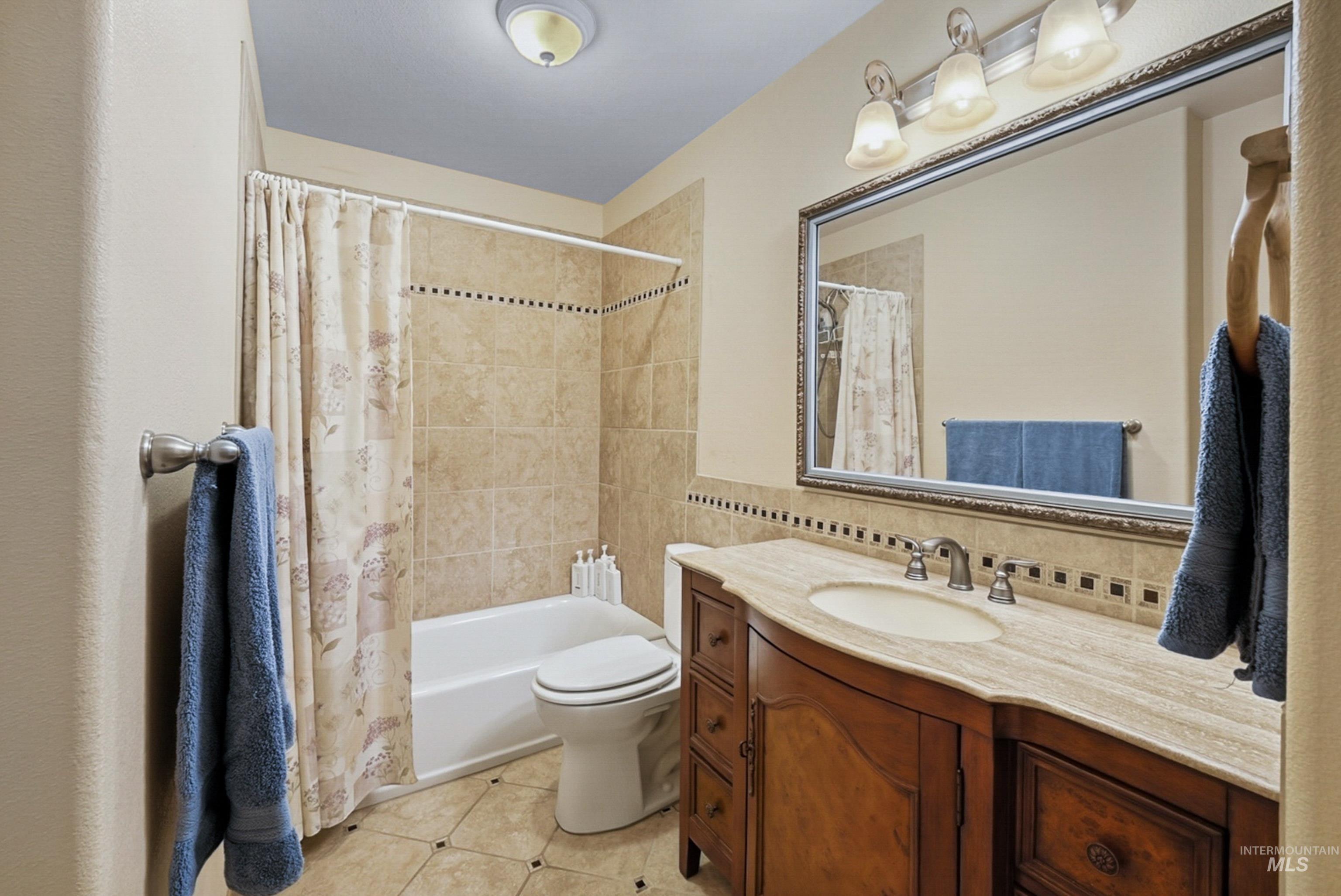 796 Panorama Drive, Moscow, Idaho 83843, 3 Bedrooms, 3 Bathrooms, Residential For Sale, Price $629,000, 99002559