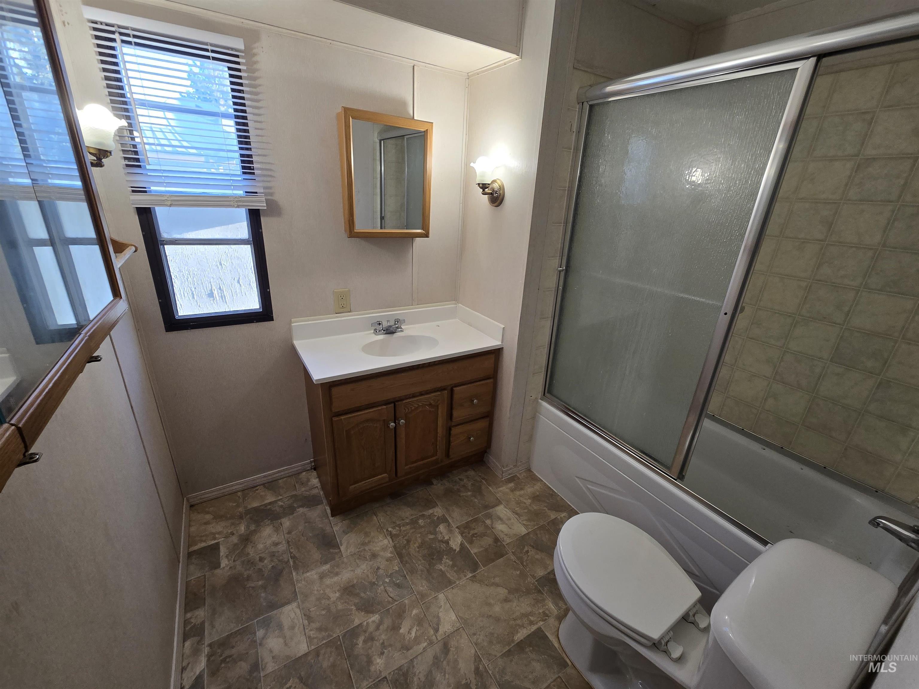 198 South Hills Road, Twin Falls, Idaho 83301, 3 Bedrooms, 1 Bathroom, Residential For Sale, Price $40,000,MLS 99002560