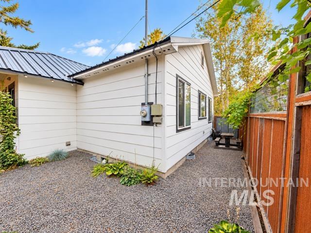 665 6th St., Potlatch, Idaho 83855, 4 Bedrooms, 2 Bathrooms, Residential For Sale, Price $335,000,MLS 99002561