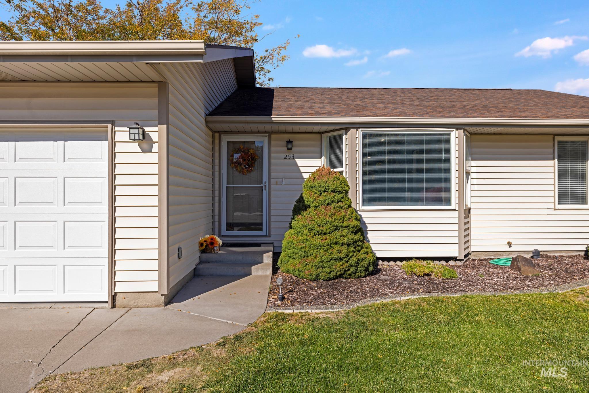 253 Coronado Ave, Twin Falls, Idaho 83301, 3 Bedrooms, 2 Bathrooms, Residential For Sale, Price $385,000,MLS 99002562