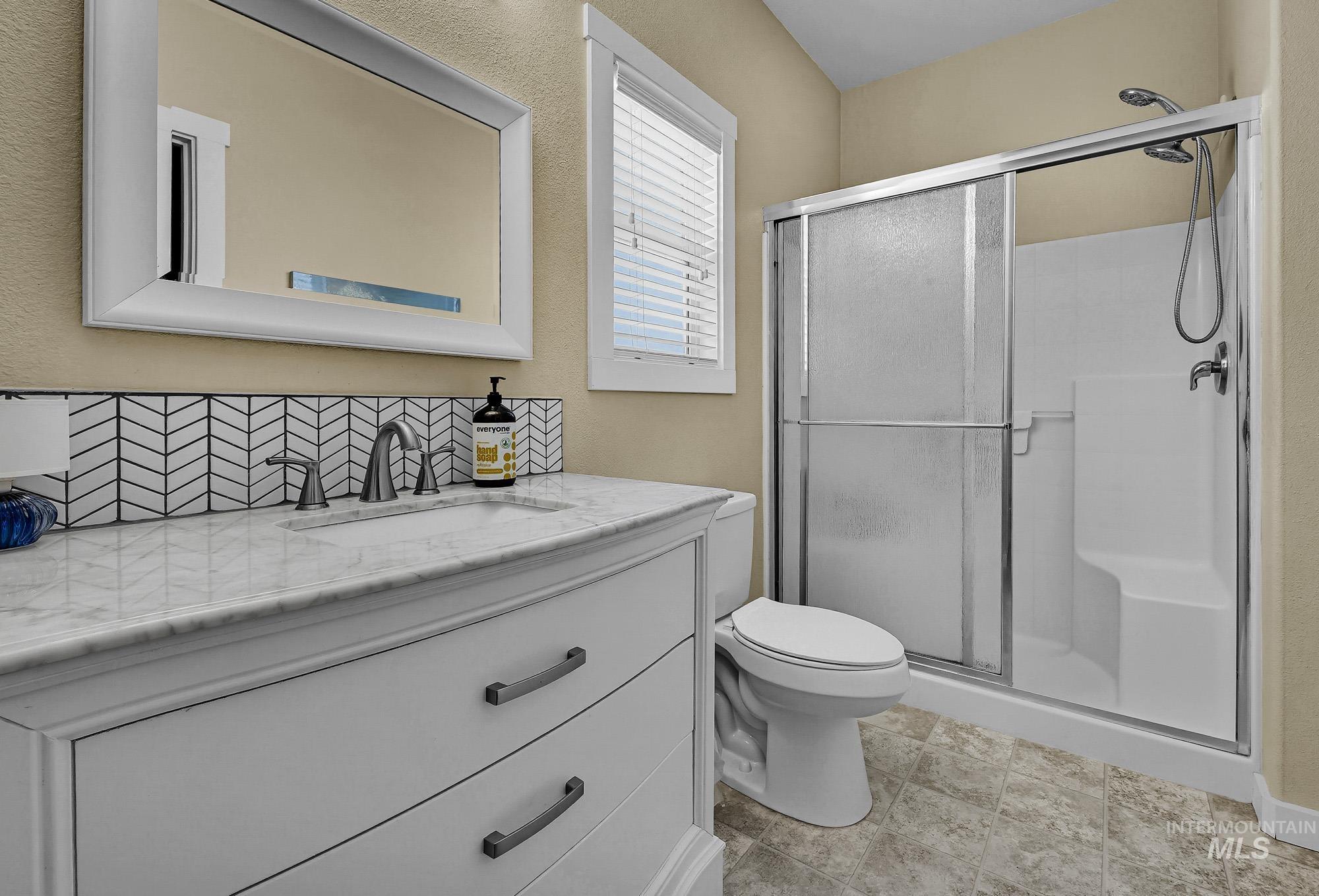2179 W Fieldstream Dr, Meridian, Idaho 83646, 3 Bedrooms, 2 Bathrooms, Residential For Sale, Price $429,900,MLS 99002563