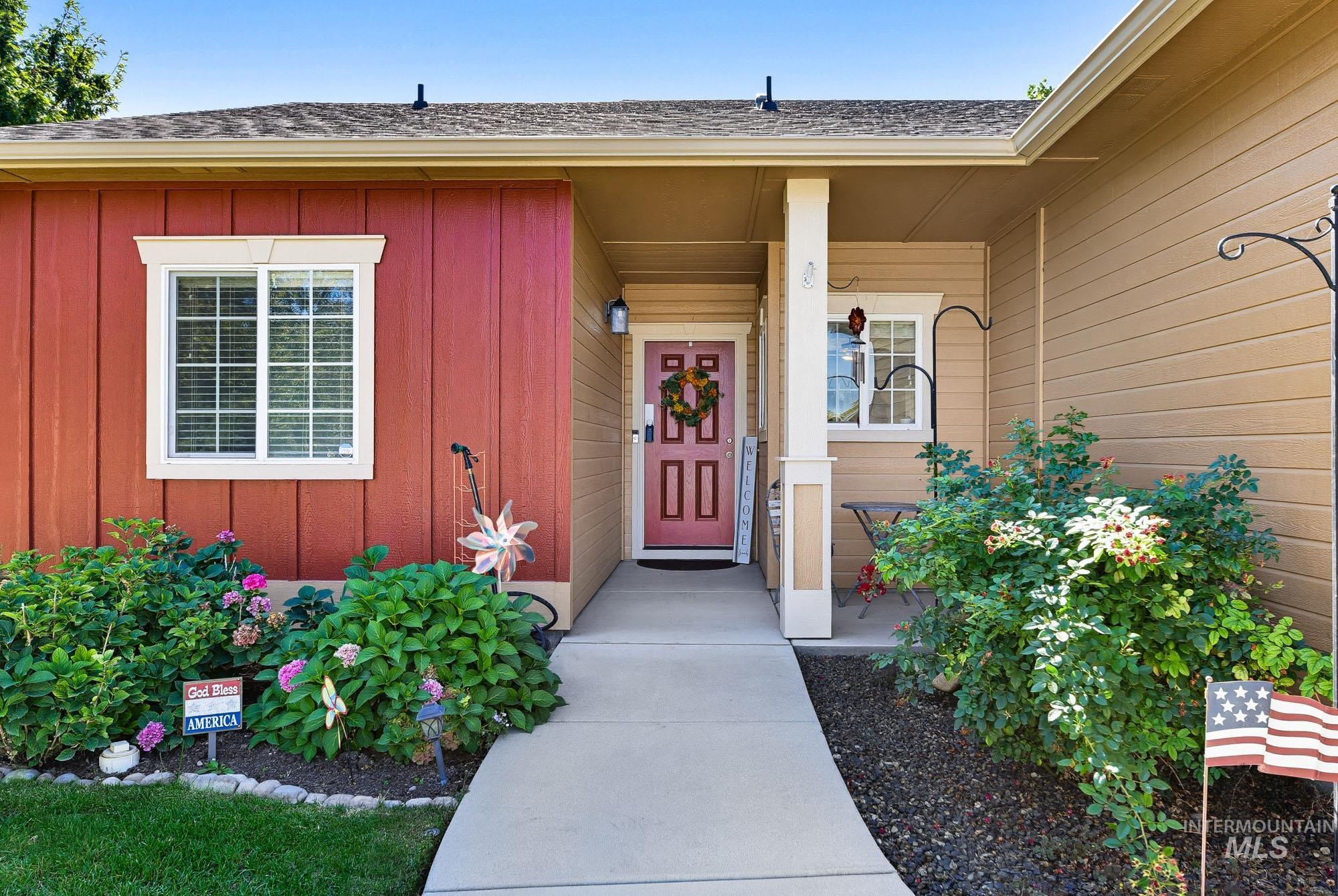 2179 W Fieldstream Dr, Meridian, Idaho 83646, 3 Bedrooms, 2 Bathrooms, Residential For Sale, Price $429,900,MLS 99002563