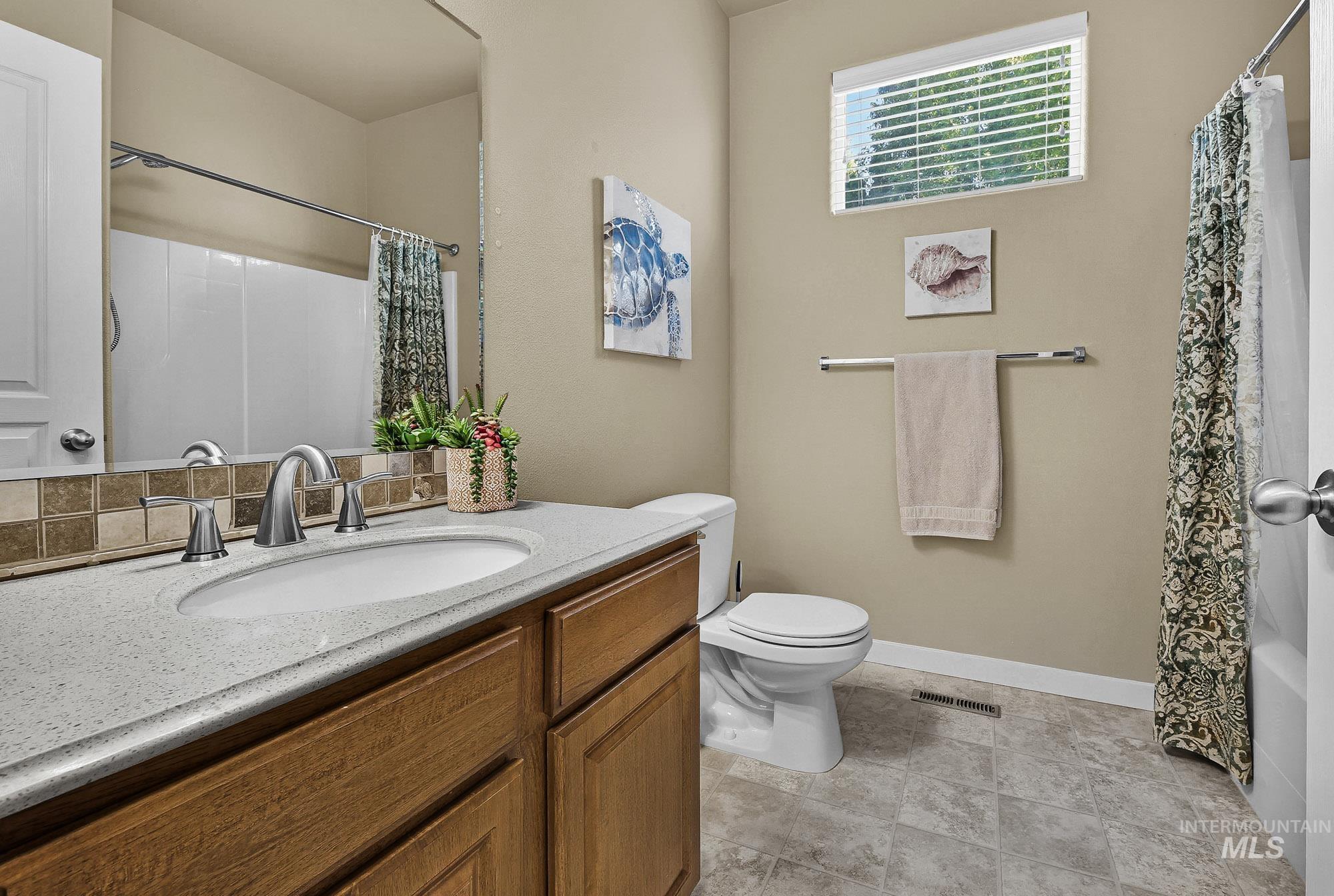 2179 W Fieldstream Dr, Meridian, Idaho 83646, 3 Bedrooms, 2 Bathrooms, Residential For Sale, Price $429,900,MLS 99002563