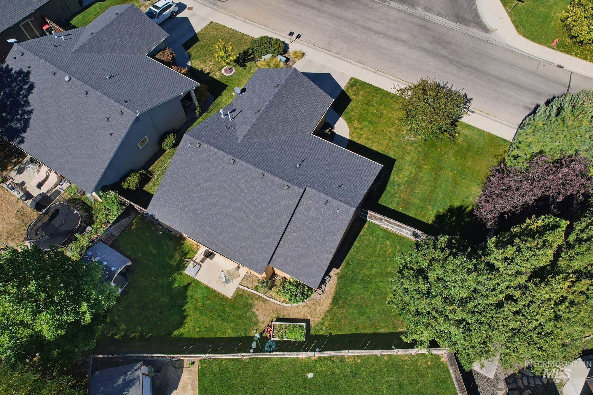 2179 W Fieldstream Dr, Meridian, Idaho 83646, 3 Bedrooms, 2 Bathrooms, Residential For Sale, Price $429,900,MLS 99002563