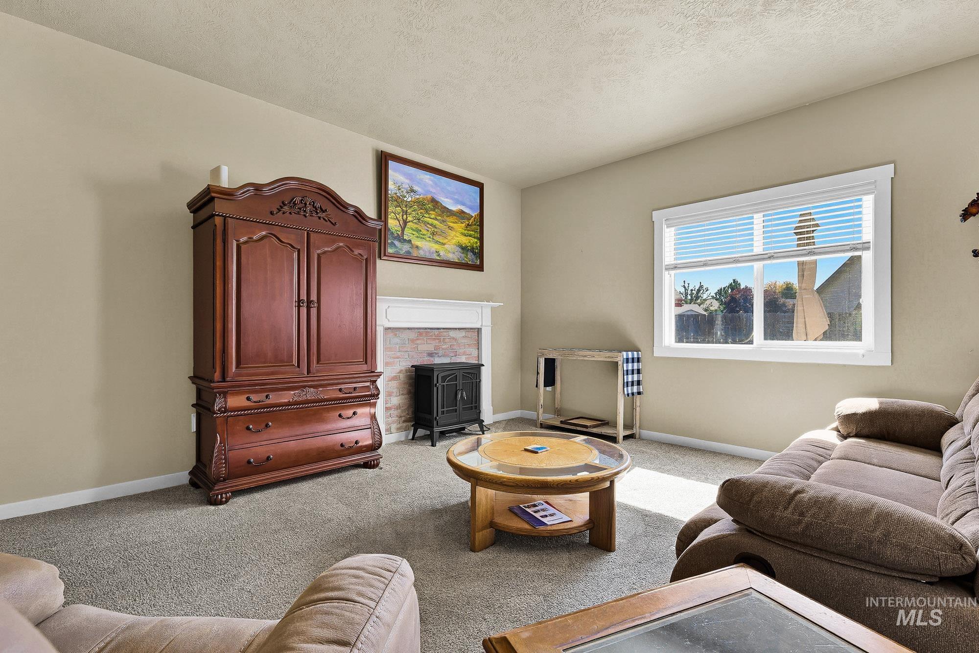 2179 W Fieldstream Dr, Meridian, Idaho 83646, 3 Bedrooms, 2 Bathrooms, Residential For Sale, Price $429,900,MLS 99002563