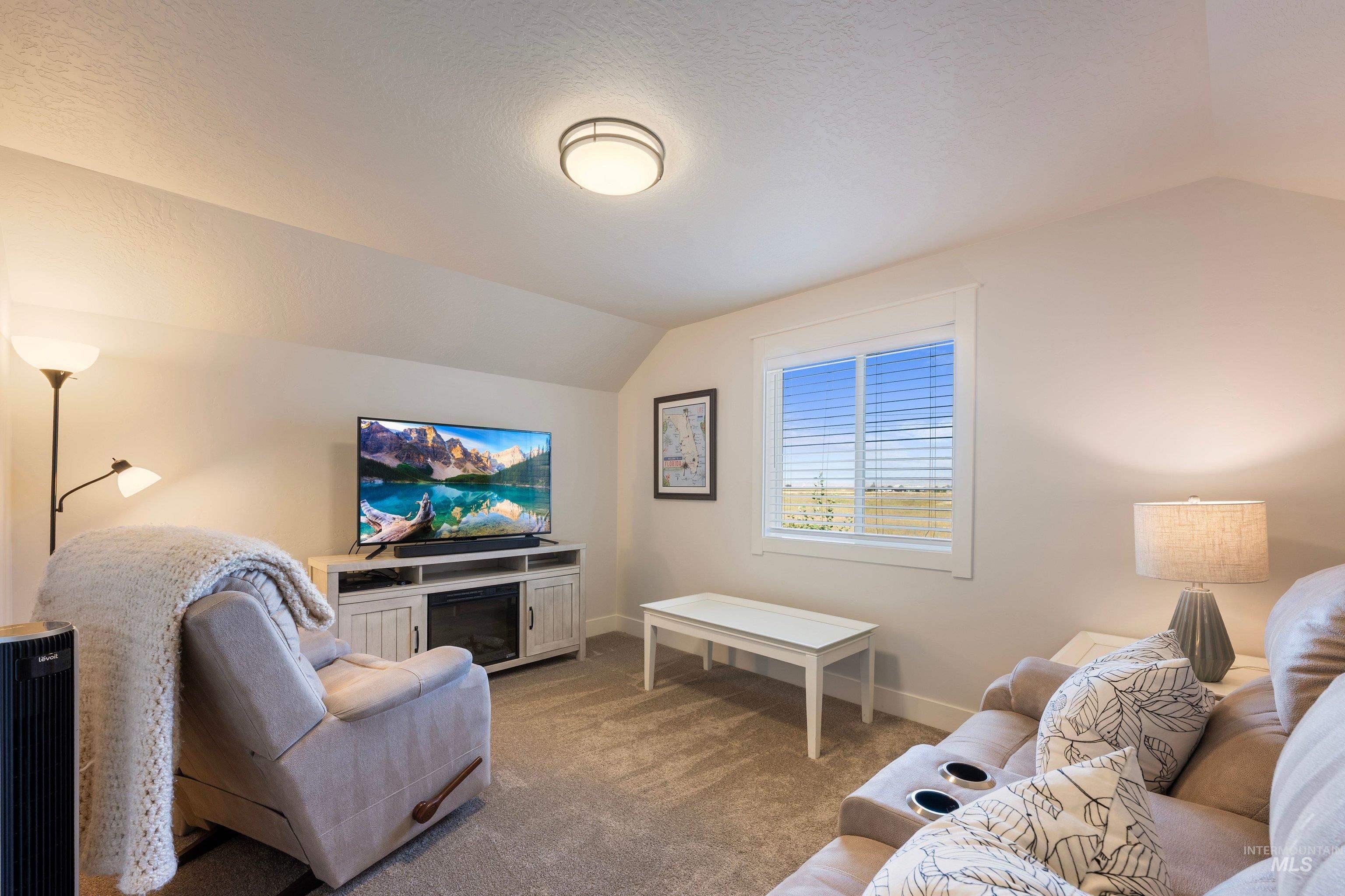 6874 W Los Flores Drive, Meridian, Idaho 83646, 3 Bedrooms, 2.5 Bathrooms, Residential For Sale, Price $710,000,MLS 99002564