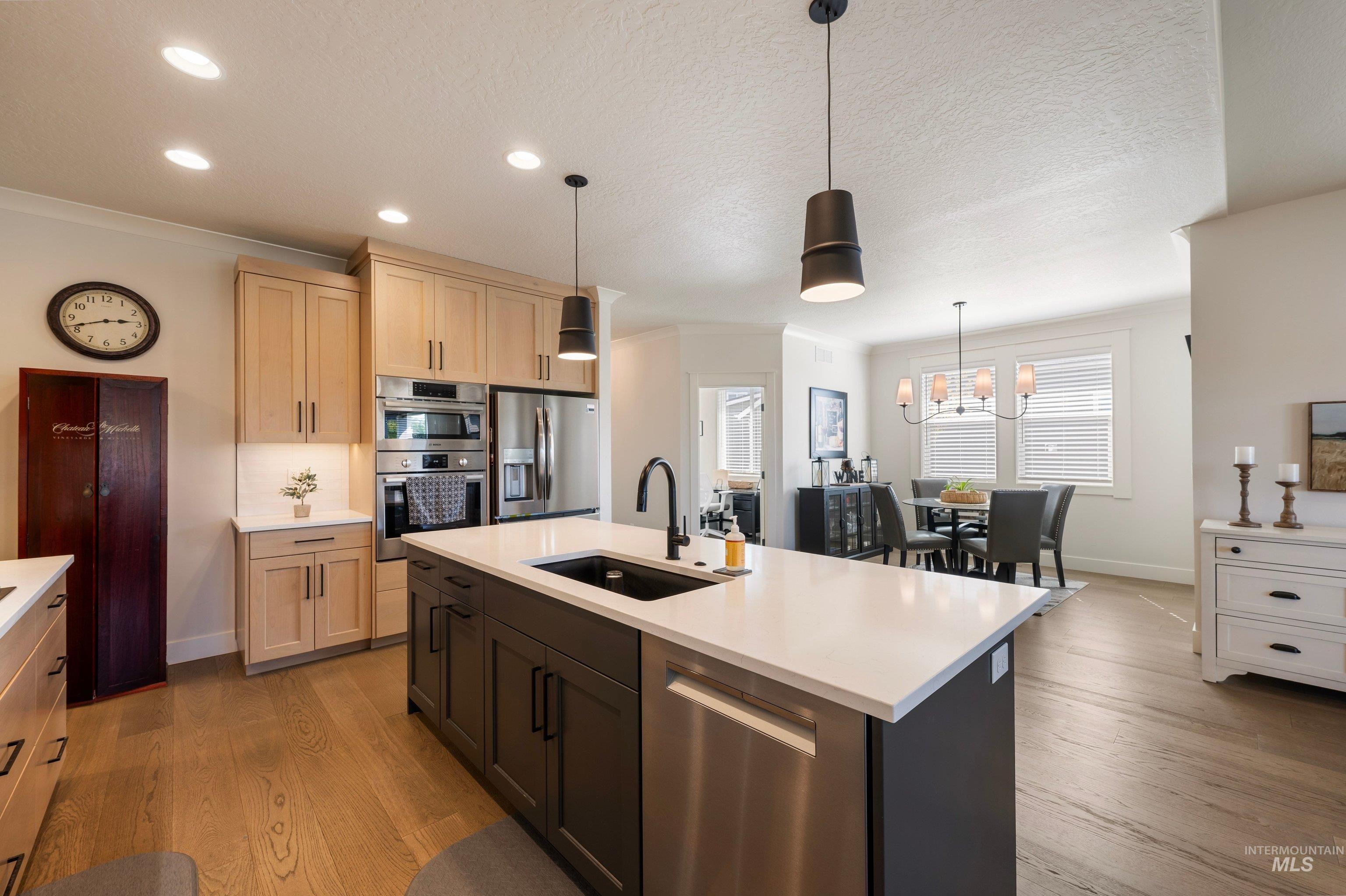 6874 W Los Flores Drive, Meridian, Idaho 83646, 3 Bedrooms, 2.5 Bathrooms, Residential For Sale, Price $710,000,MLS 99002564