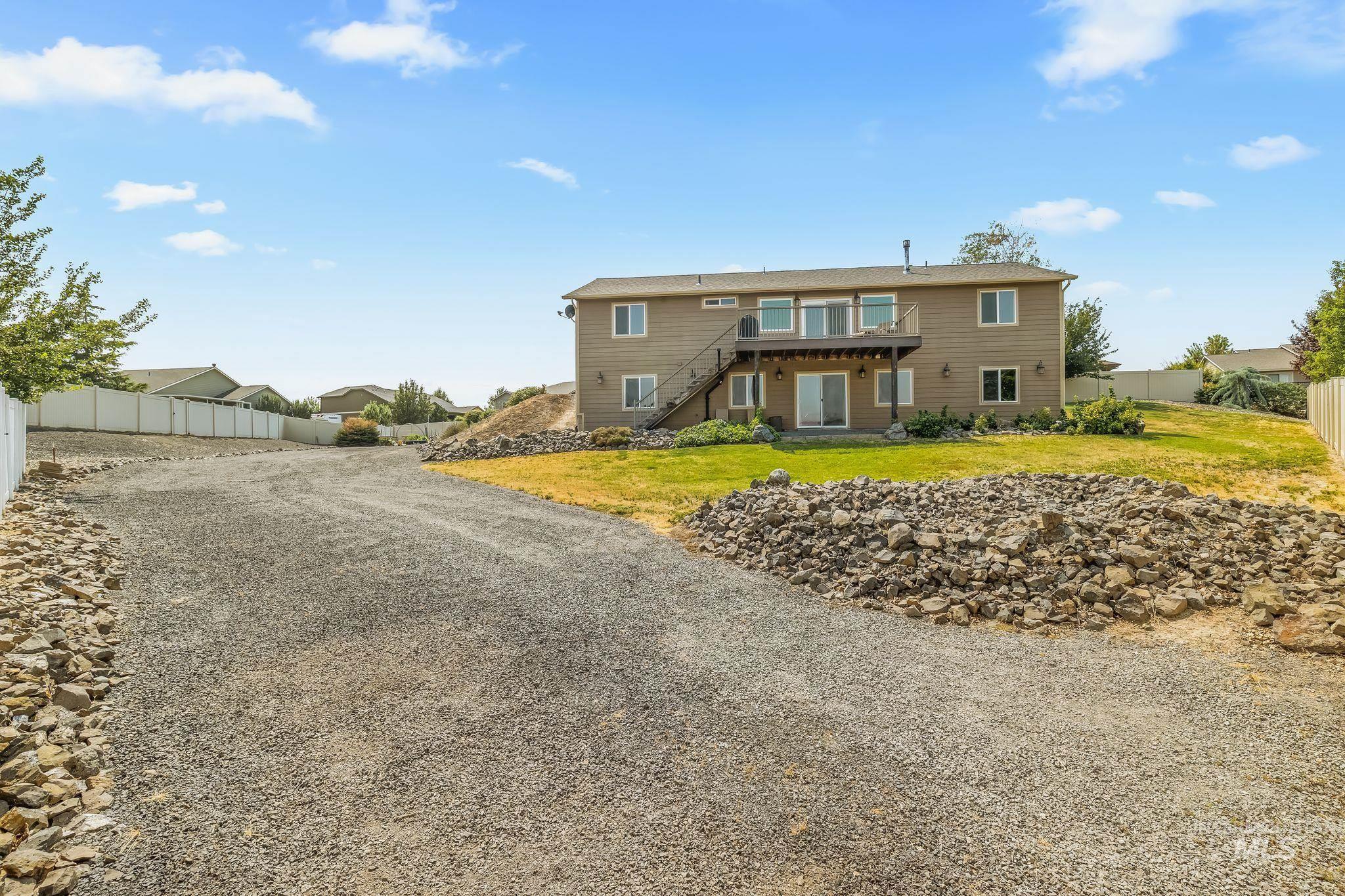 3307 18th Street, Lewiston, Idaho 83501, 5 Bedrooms, 3 Bathrooms, Residential For Sale, Price $749,000,MLS 99002565