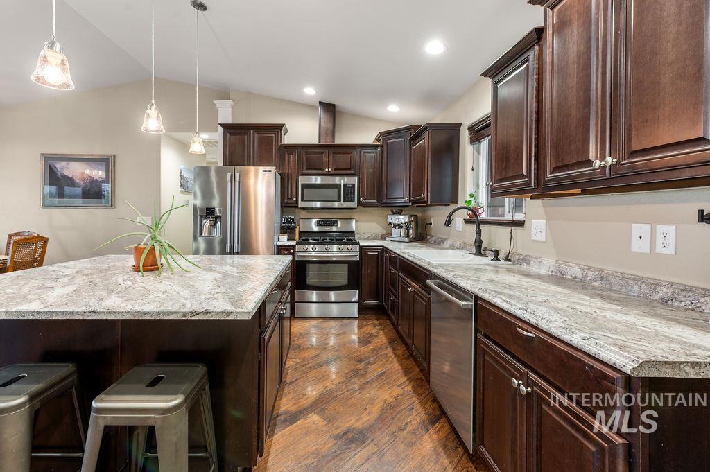 3307 18th Street, Lewiston, Idaho 83501, 5 Bedrooms, 3 Bathrooms, Residential For Sale, Price $749,000,MLS 99002565