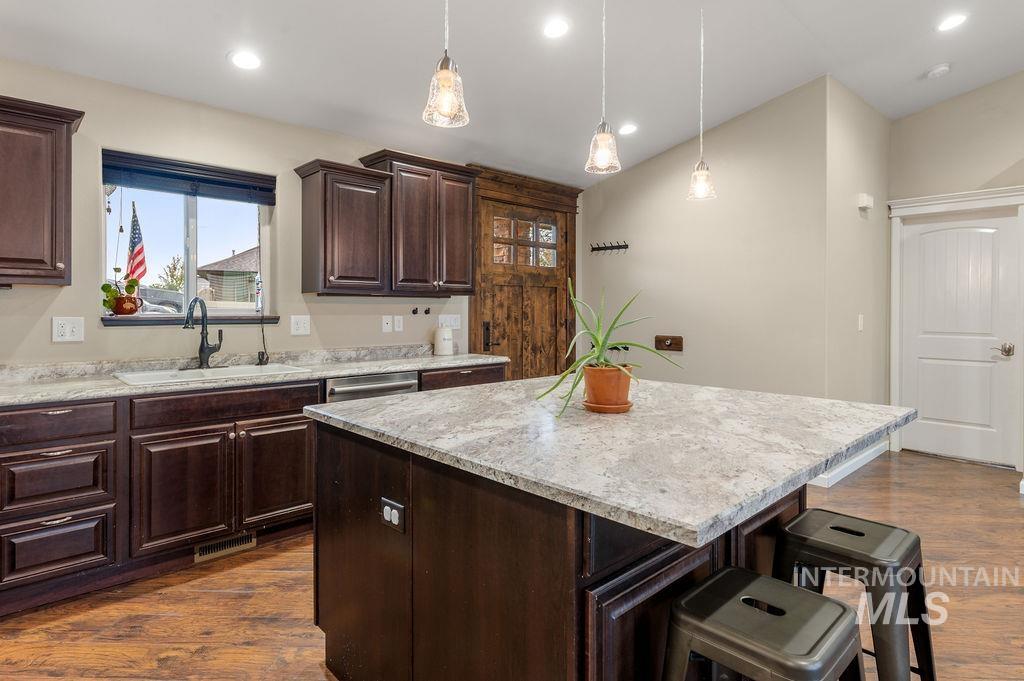 3307 18th Street, Lewiston, Idaho 83501, 5 Bedrooms, 3 Bathrooms, Residential For Sale, Price $749,000,MLS 99002565