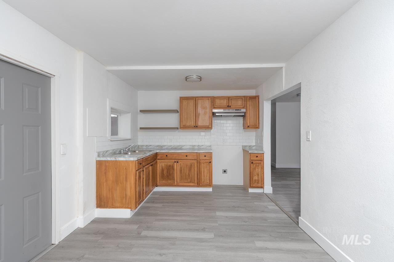 609 E Freeport, Caldwell, Idaho 83605, 2 Bedrooms, 1 Bathroom, Residential For Sale, Price $296,900,MLS 99002566