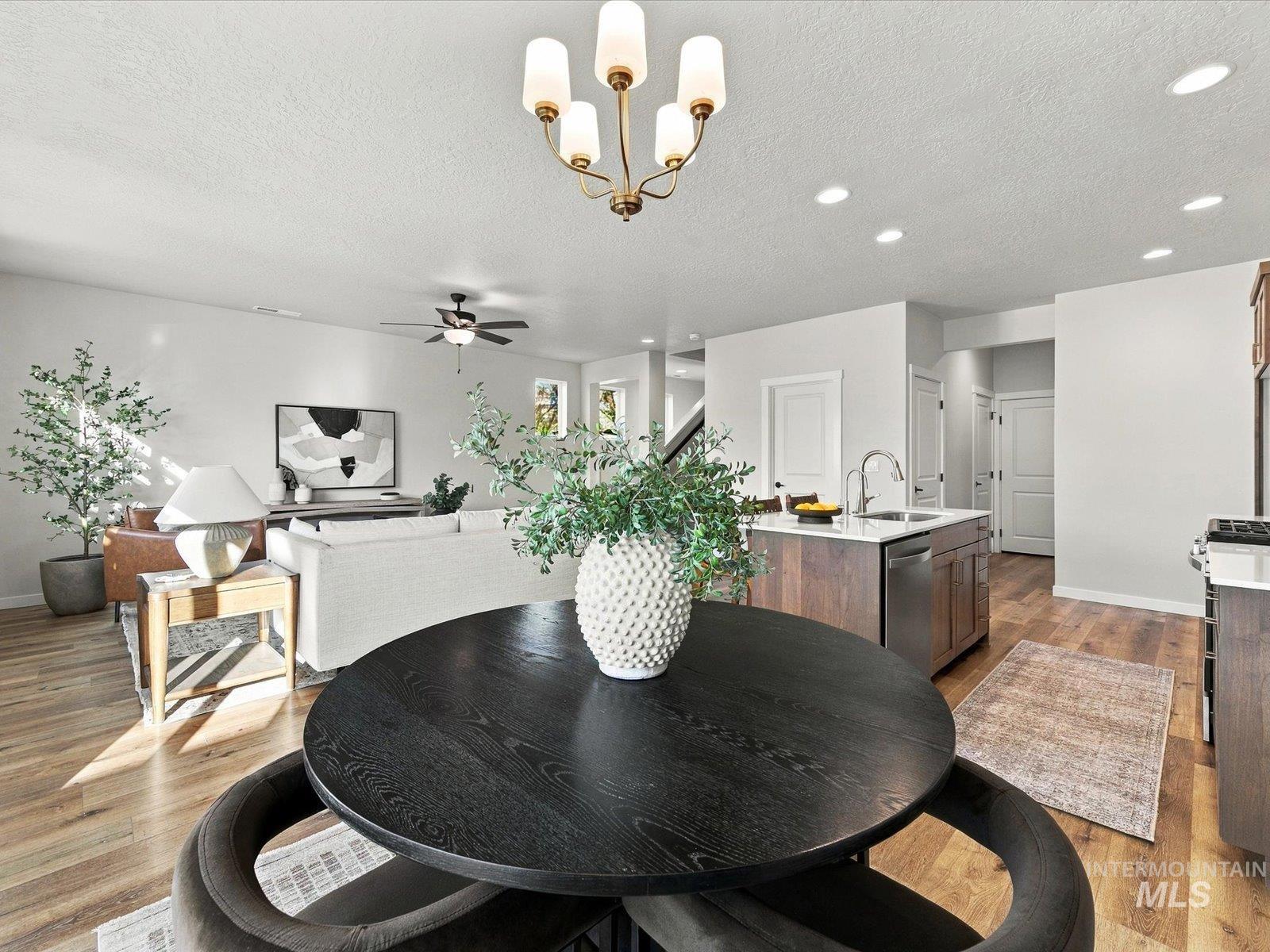1553 W Homestake St., Meridian, Idaho 83646, 3 Bedrooms, 2.5 Bathrooms, Residential For Sale, Price $459,900,MLS 99002570