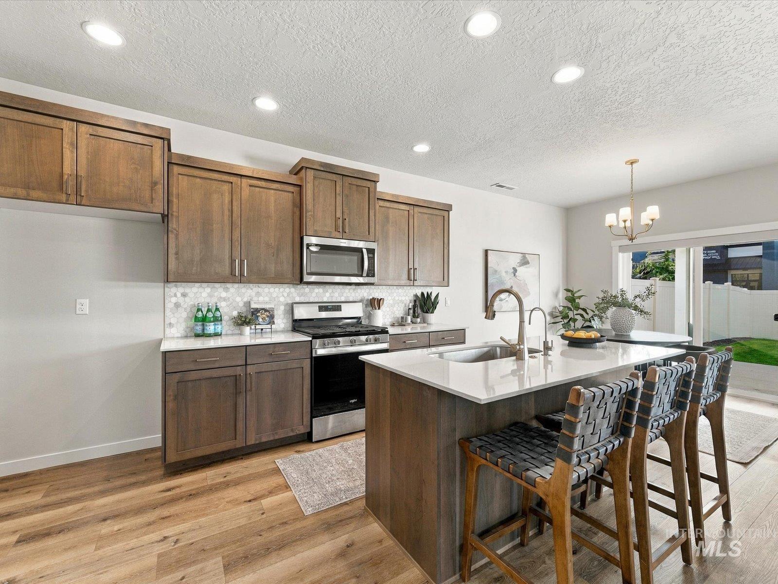 1553 W Homestake St., Meridian, Idaho 83646, 3 Bedrooms, 2.5 Bathrooms, Residential For Sale, Price $459,900,MLS 99002570