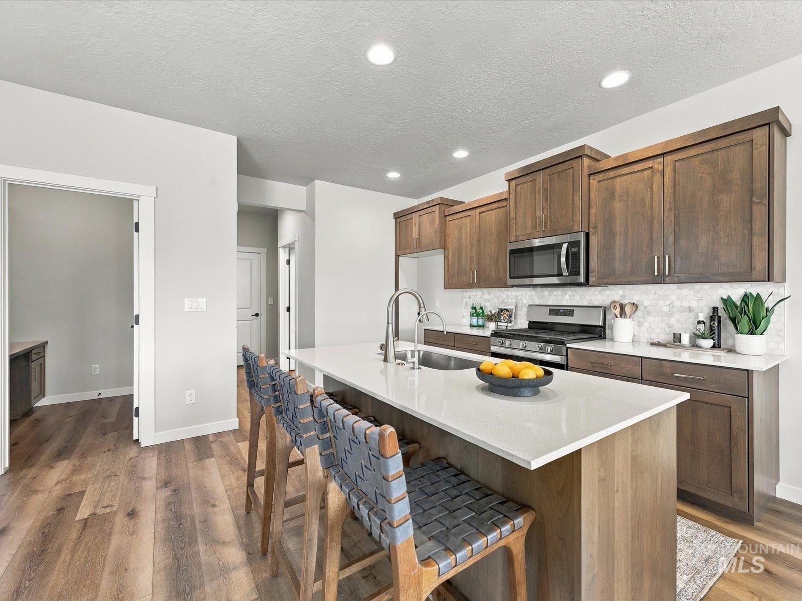 1553 W Homestake St., Meridian, Idaho 83646, 3 Bedrooms, 2.5 Bathrooms, Residential For Sale, Price $459,900,MLS 99002570
