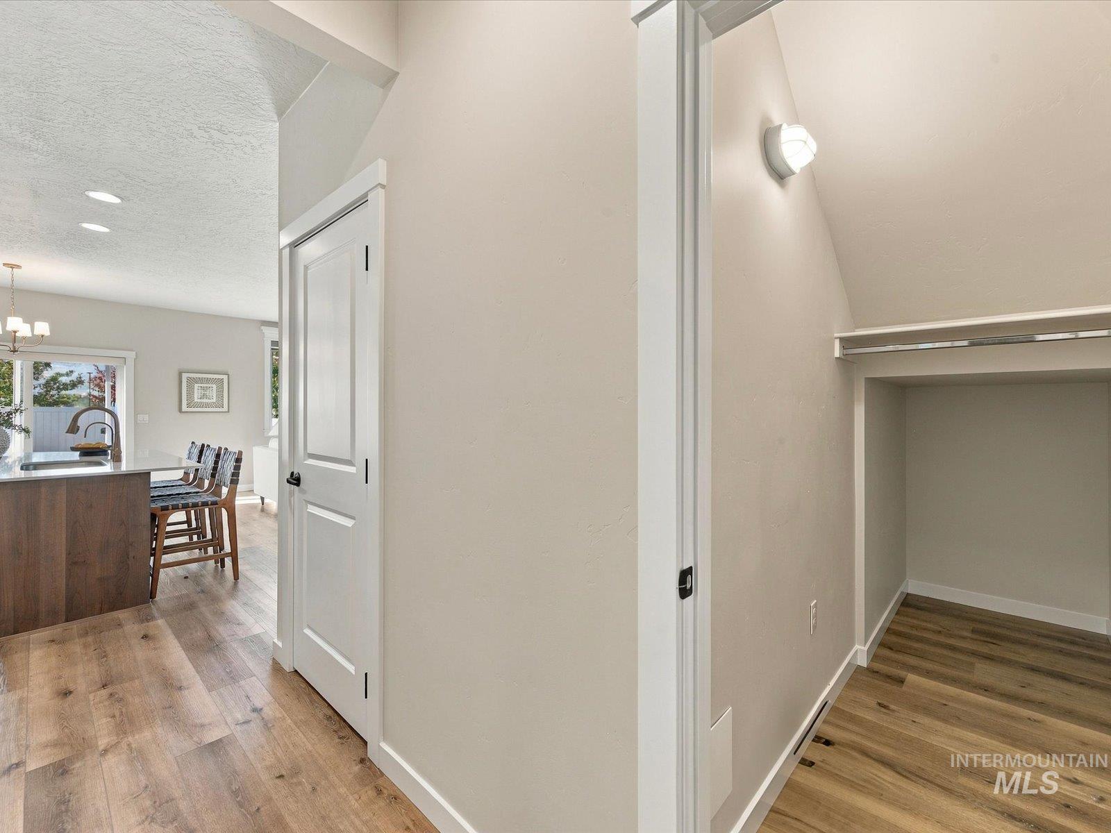 1553 W Homestake St., Meridian, Idaho 83646, 3 Bedrooms, 2.5 Bathrooms, Residential For Sale, Price $459,900,MLS 99002570
