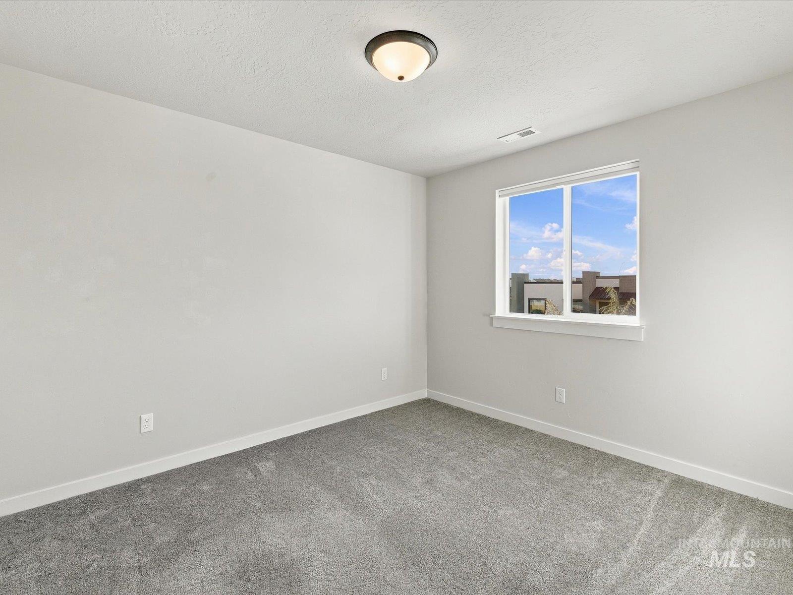1553 W Homestake St., Meridian, Idaho 83646, 3 Bedrooms, 2.5 Bathrooms, Residential For Sale, Price $459,900,MLS 99002570