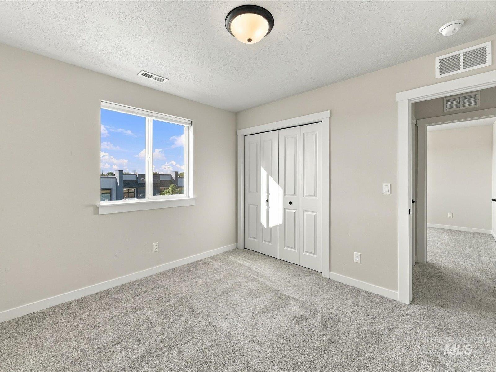 1553 W Homestake St., Meridian, Idaho 83646, 3 Bedrooms, 2.5 Bathrooms, Residential For Sale, Price $459,900,MLS 99002570