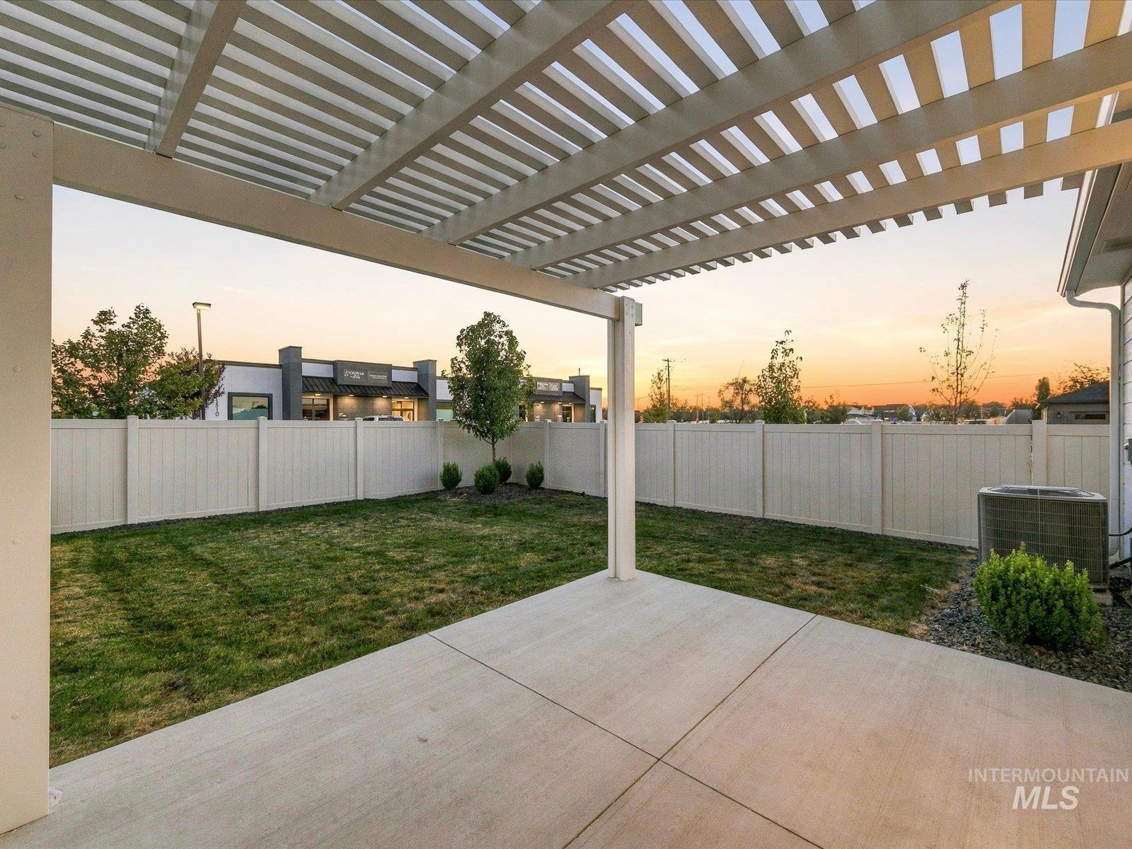 1553 W Homestake St., Meridian, Idaho 83646, 3 Bedrooms, 2.5 Bathrooms, Residential For Sale, Price $459,900,MLS 99002570