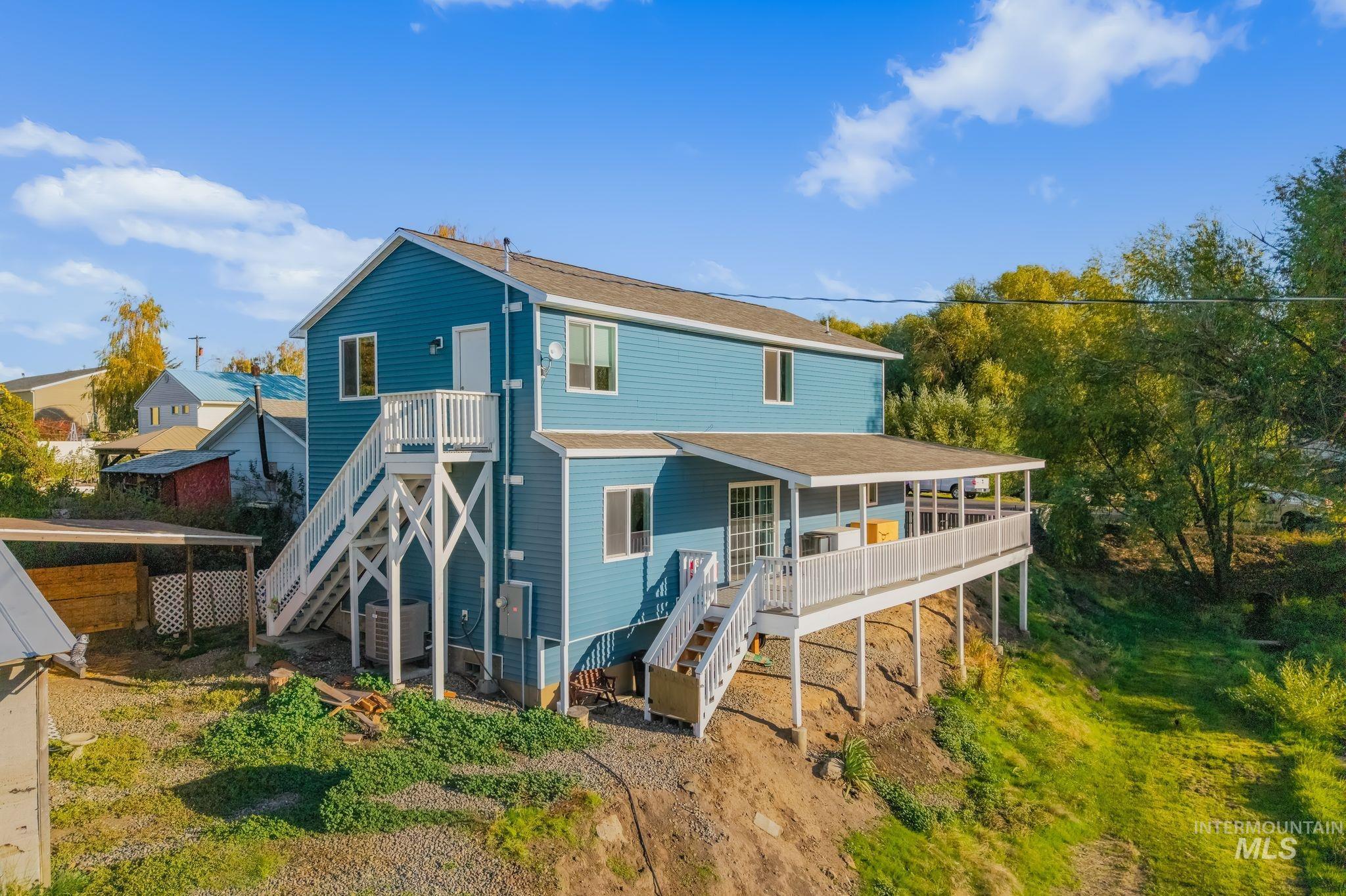 905 Fountain Street, Colton, Washington 99113, 4 Bedrooms, 2.5 Bathrooms, Residential For Sale, Price $465,000,MLS 99002577