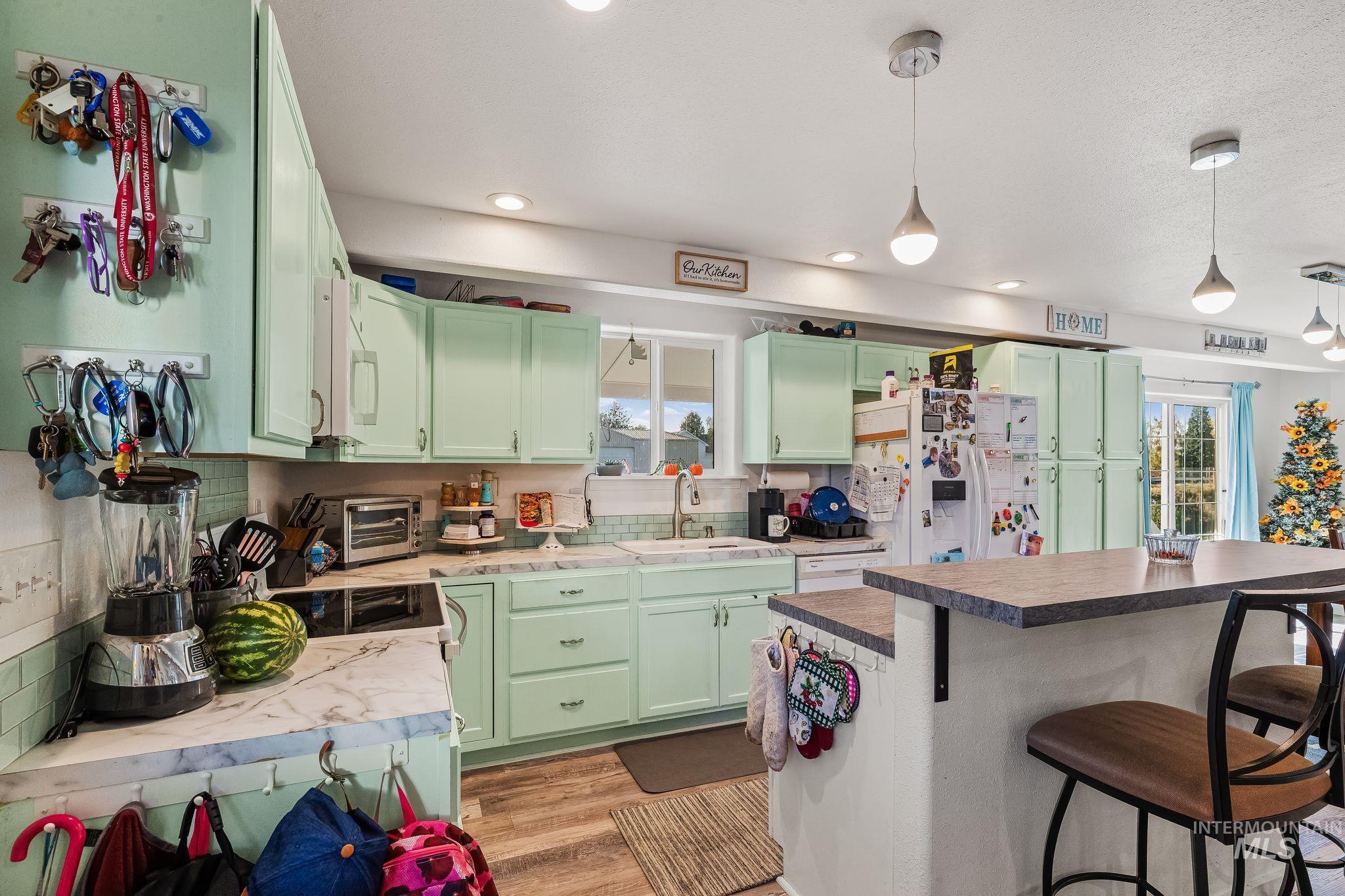 905 Fountain Street, Colton, Washington 99113, 4 Bedrooms, 2.5 Bathrooms, Residential For Sale, Price $465,000,MLS 99002577