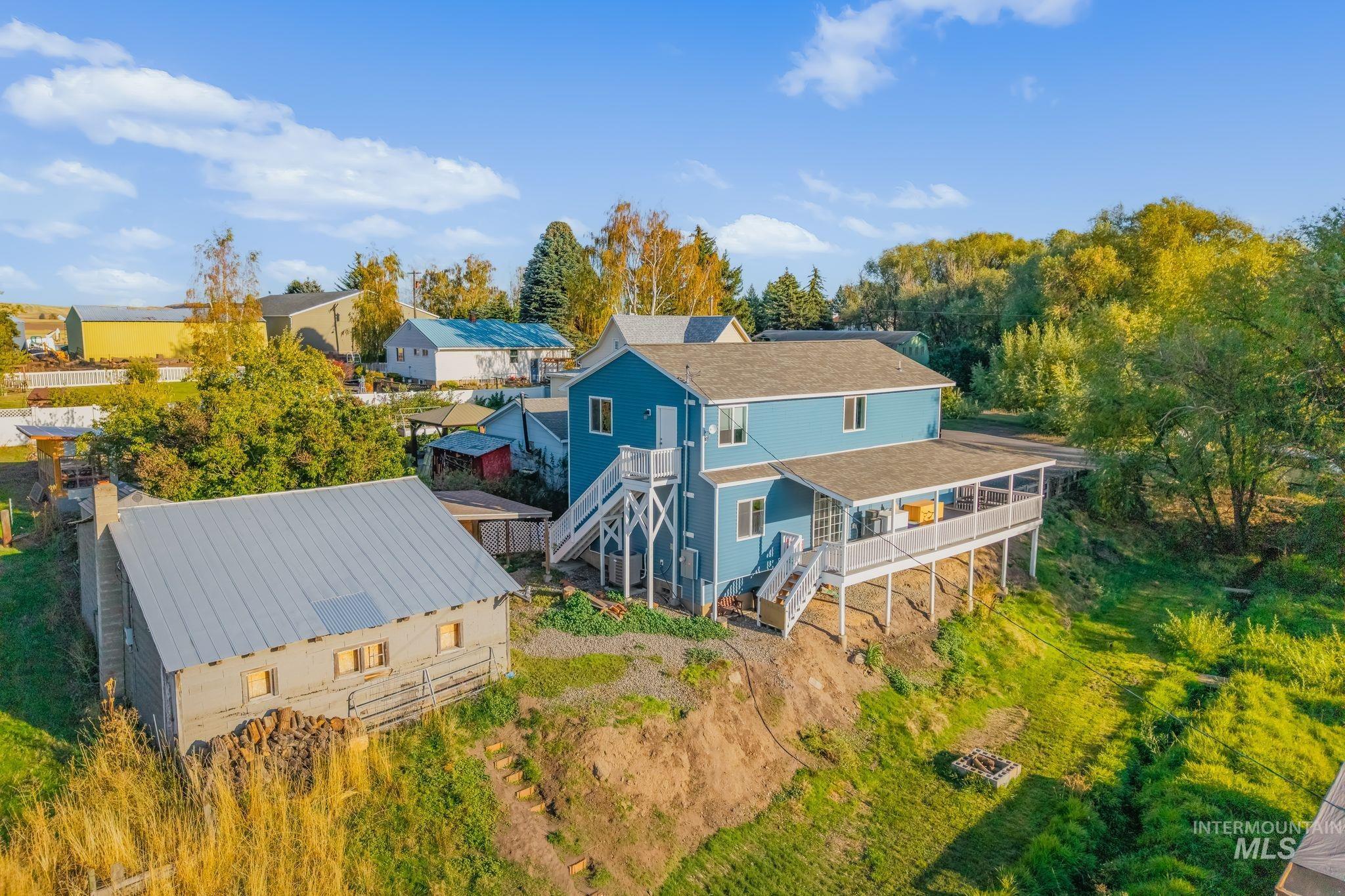 905 Fountain Street, Colton, Washington 99113, 4 Bedrooms, 2.5 Bathrooms, Residential For Sale, Price $465,000,MLS 99002577
