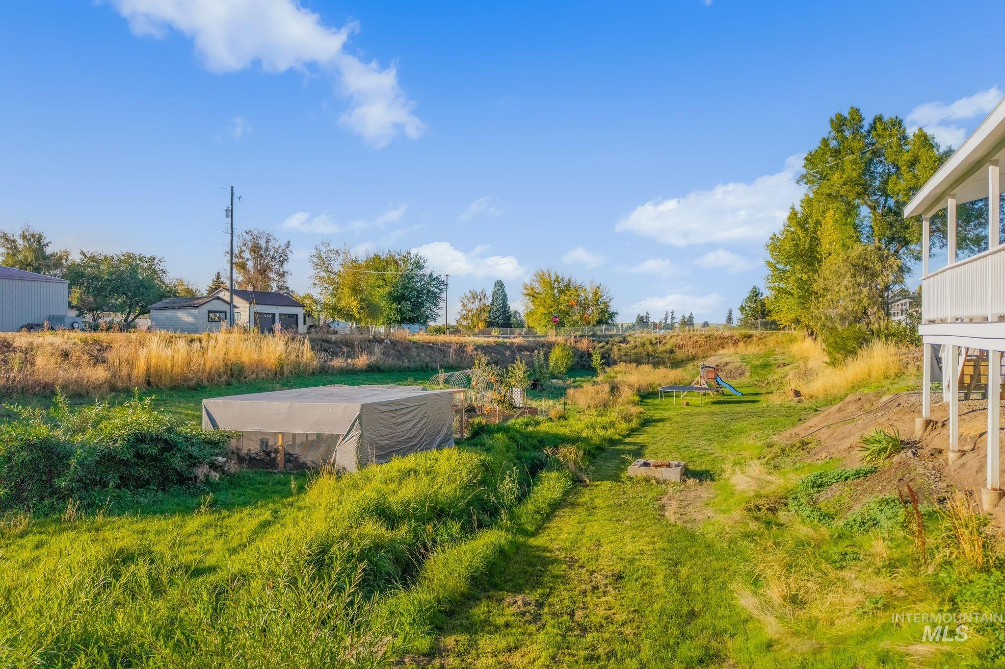905 Fountain Street, Colton, Washington 99113, 4 Bedrooms, 2.5 Bathrooms, Residential For Sale, Price $465,000,MLS 99002577