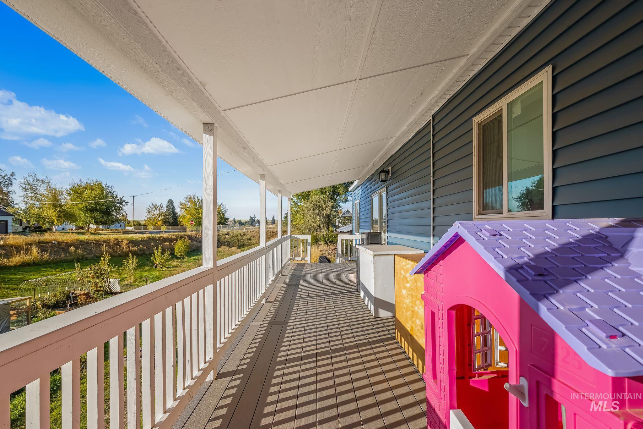 905 Fountain Street, Colton, Washington 99113, 4 Bedrooms, 2.5 Bathrooms, Residential For Sale, Price $465,000,MLS 99002577