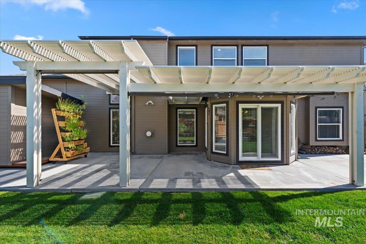 2083 S Trapper Cove Ave, Boise, Idaho 83709, 5 Bedrooms, 3 Bathrooms, Residential For Sale, Price $749,000, 99002578