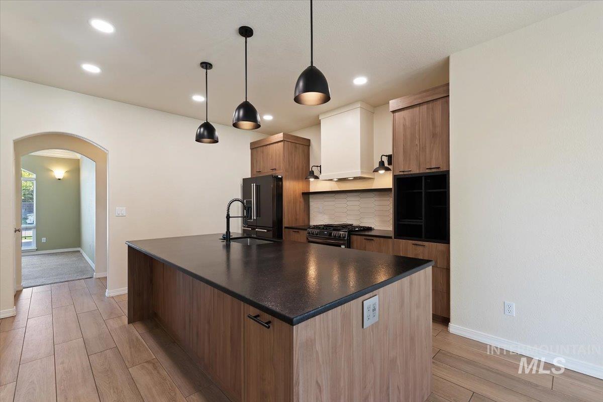 2083 S Trapper Cove Ave, Boise, Idaho 83709, 5 Bedrooms, 3 Bathrooms, Residential For Sale, Price $749,000, 99002578