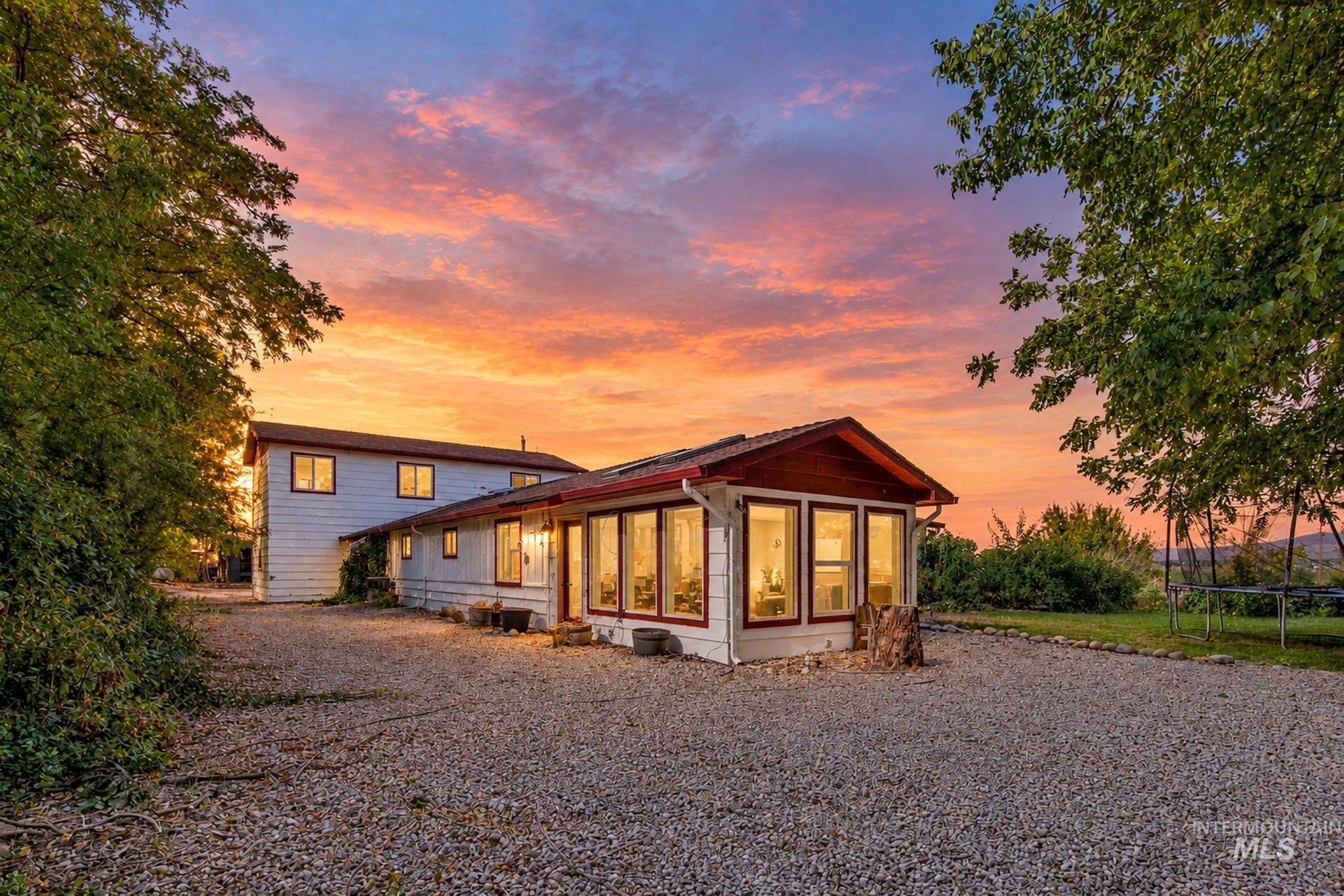 3817 Star Ln, Emmett, Idaho 83617, 4 Bedrooms, 3 Bathrooms, Residential For Sale, Price $399,000, 99002579