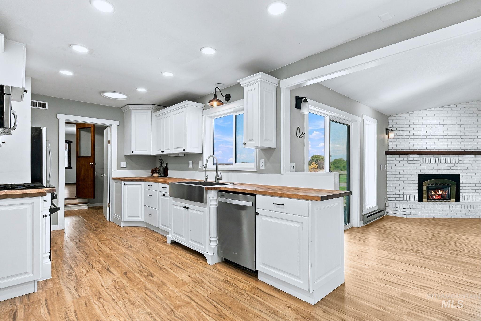 3817 Star Ln, Emmett, Idaho 83617, 4 Bedrooms, 3 Bathrooms, Residential For Sale, Price $399,000, 99002579