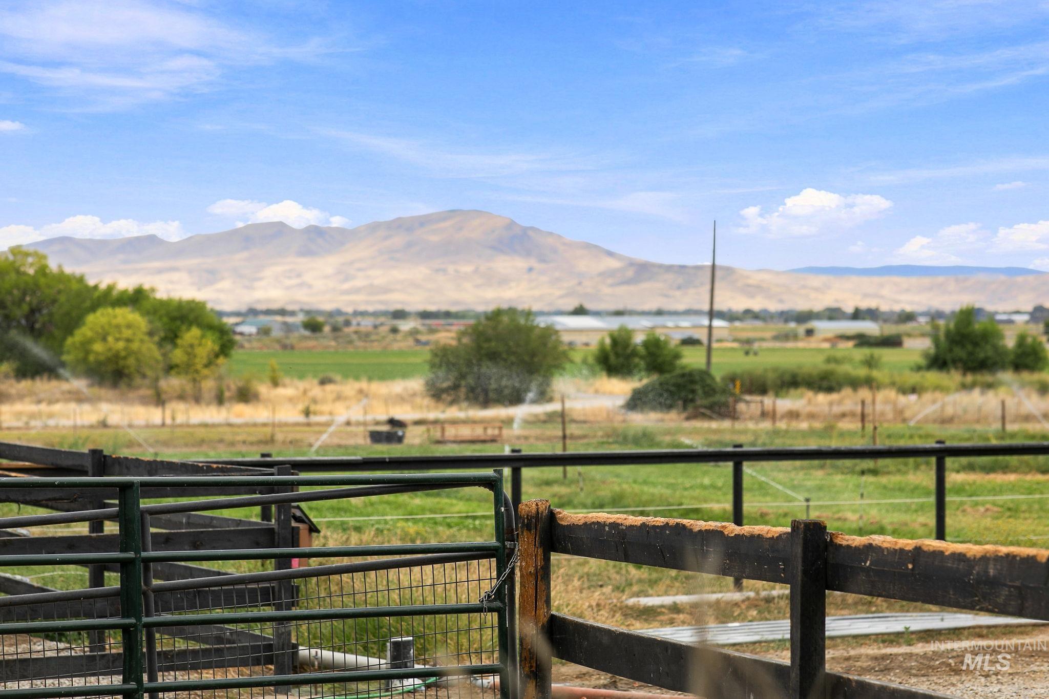 3817 Star Ln, Emmett, Idaho 83617, 4 Bedrooms, 3 Bathrooms, Residential For Sale, Price $399,000, 99002579