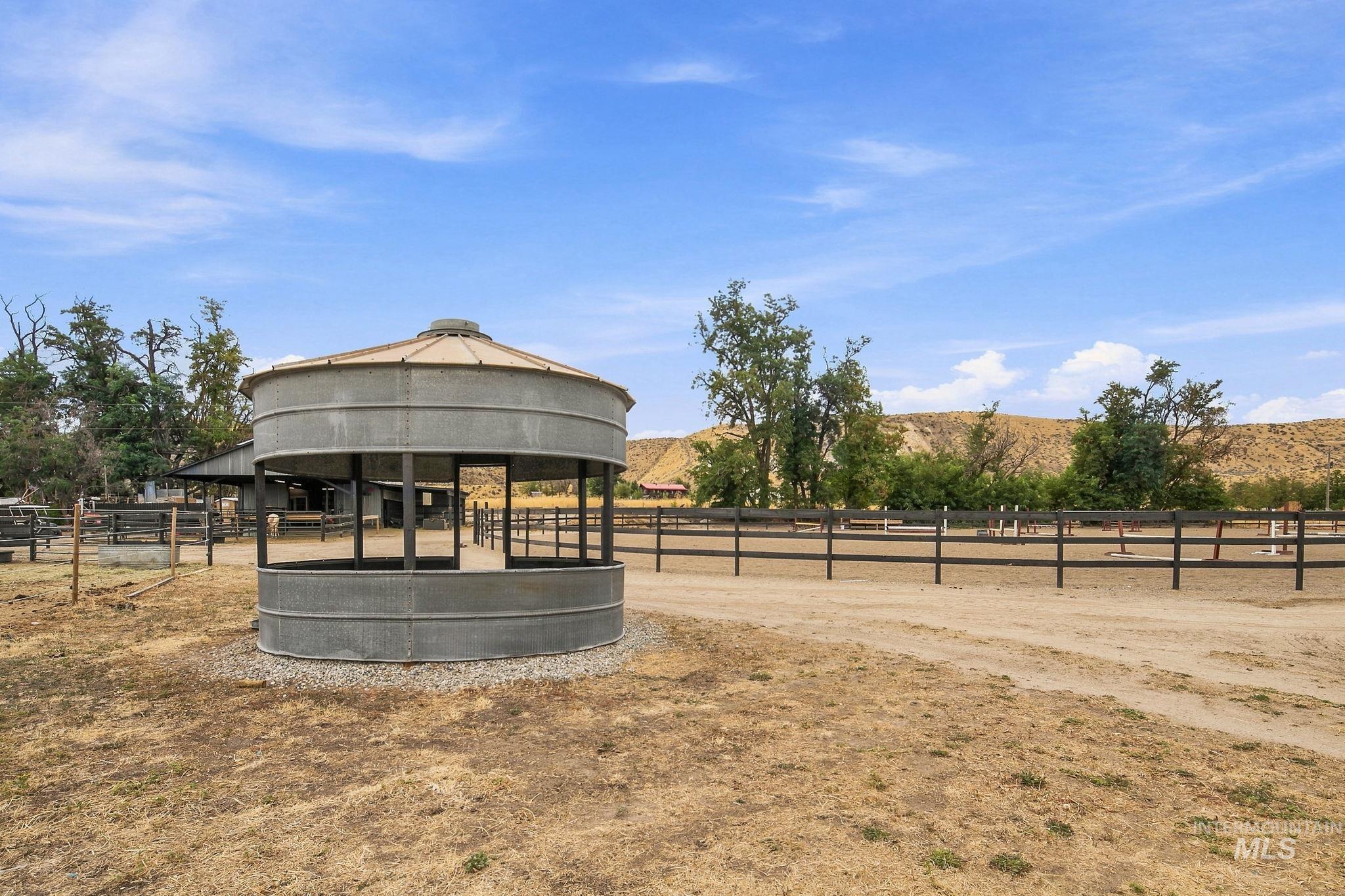 3817 Star Ln, Emmett, Idaho 83617, 4 Bedrooms, 3 Bathrooms, Residential For Sale, Price $399,000, 99002579
