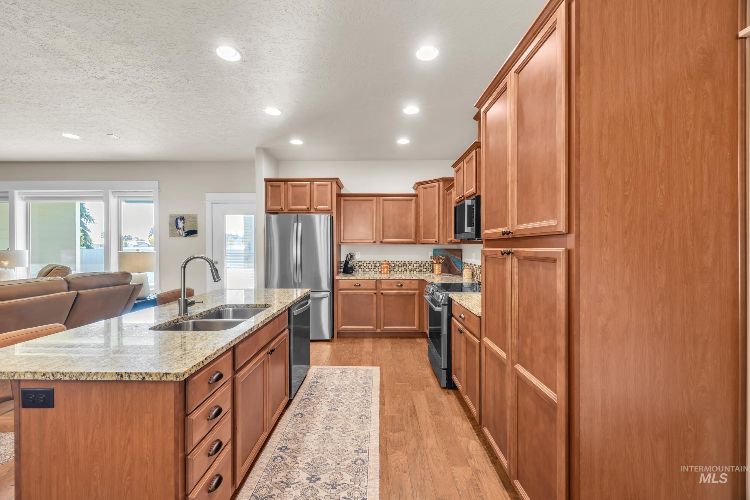 367 N Magnolia Pl, Middleton, Idaho 83644, 3 Bedrooms, 2.5 Bathrooms, Residential For Sale, Price $473,000,MLS 99002581