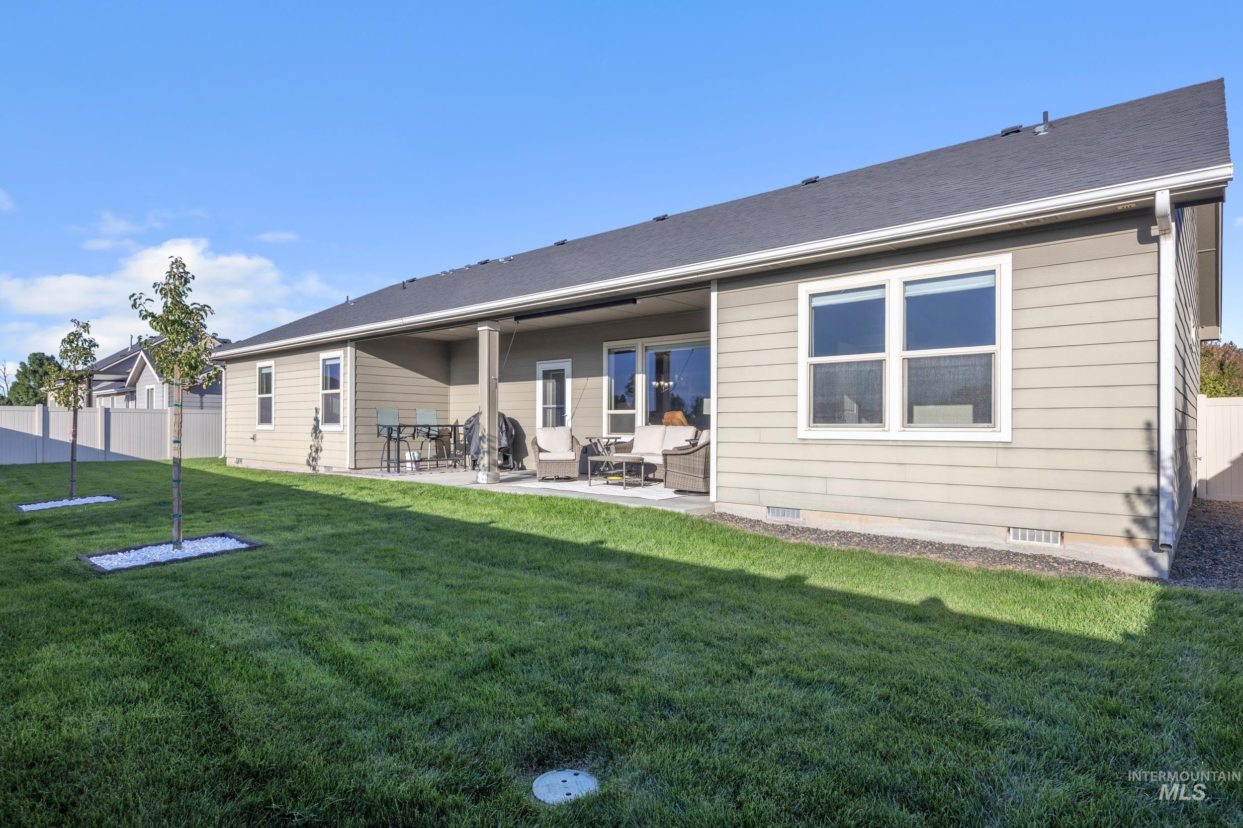 367 N Magnolia Pl, Middleton, Idaho 83644, 3 Bedrooms, 2.5 Bathrooms, Residential For Sale, Price $473,000,MLS 99002581