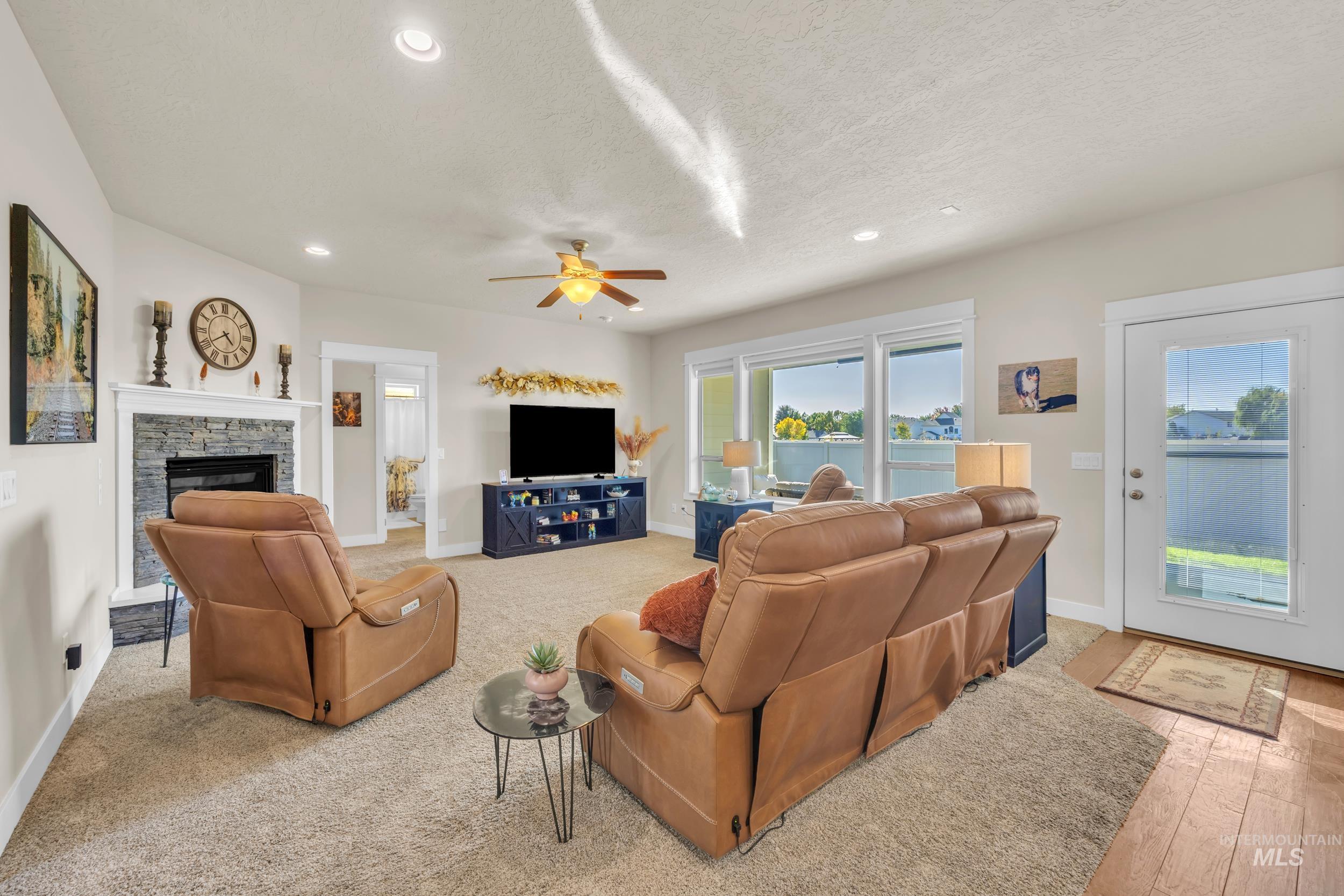367 N Magnolia Pl, Middleton, Idaho 83644, 3 Bedrooms, 2.5 Bathrooms, Residential For Sale, Price $473,000,MLS 99002581