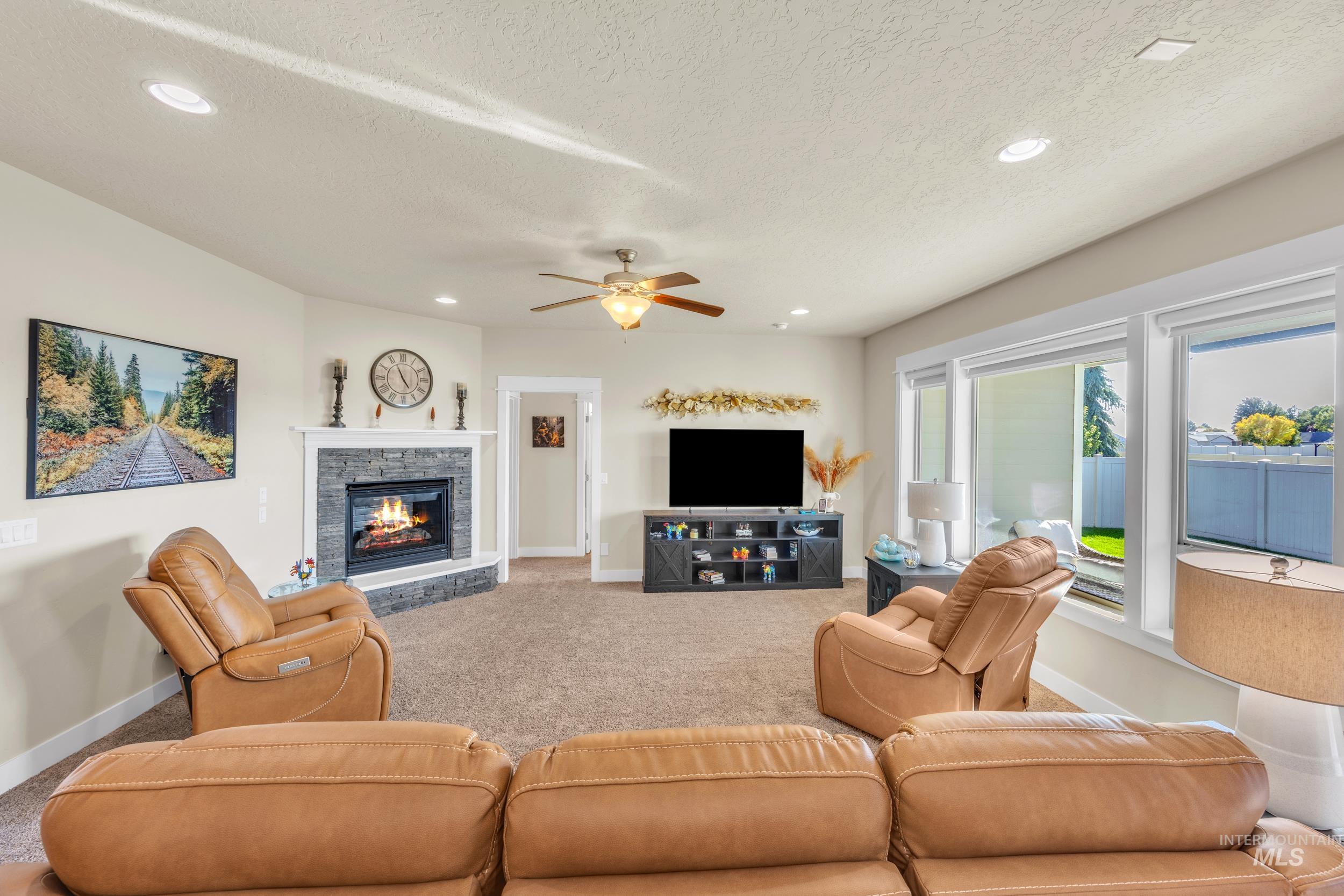 367 N Magnolia Pl, Middleton, Idaho 83644, 3 Bedrooms, 2.5 Bathrooms, Residential For Sale, Price $473,000,MLS 99002581