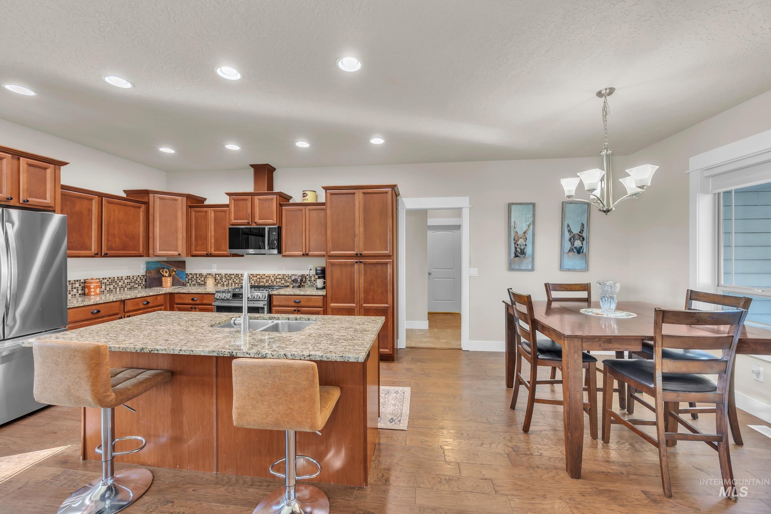 367 N Magnolia Pl, Middleton, Idaho 83644, 3 Bedrooms, 2.5 Bathrooms, Residential For Sale, Price $473,000,MLS 99002581