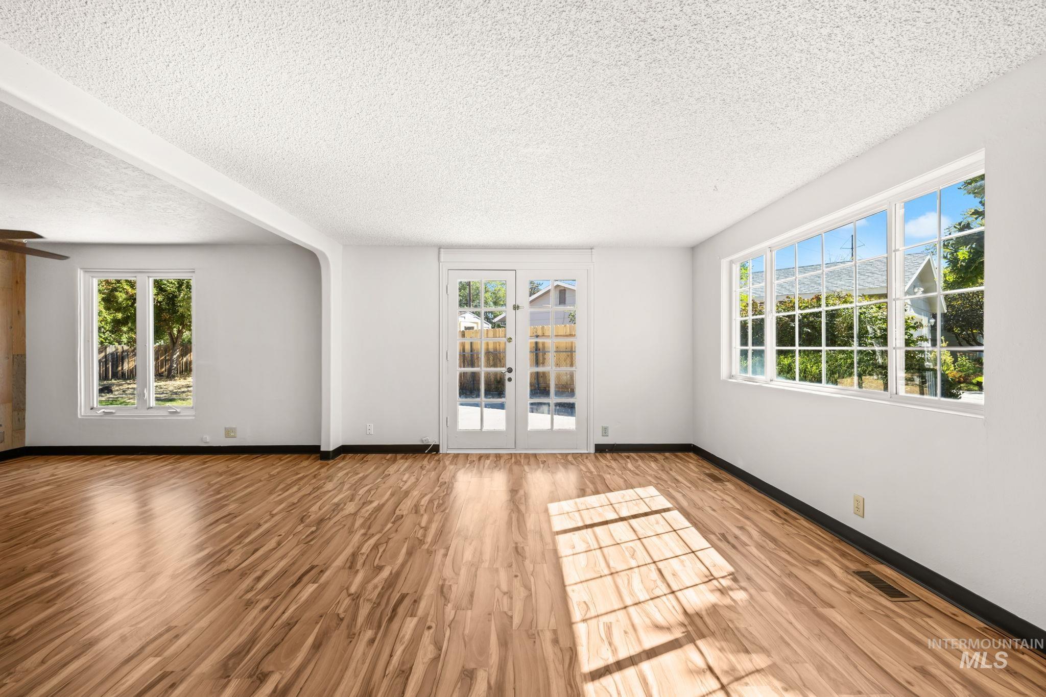2440 S Virginia, Boise, Idaho 83705, 2 Bedrooms, 1 Bathroom, Residential For Sale, Price $345,000,MLS 99002584
