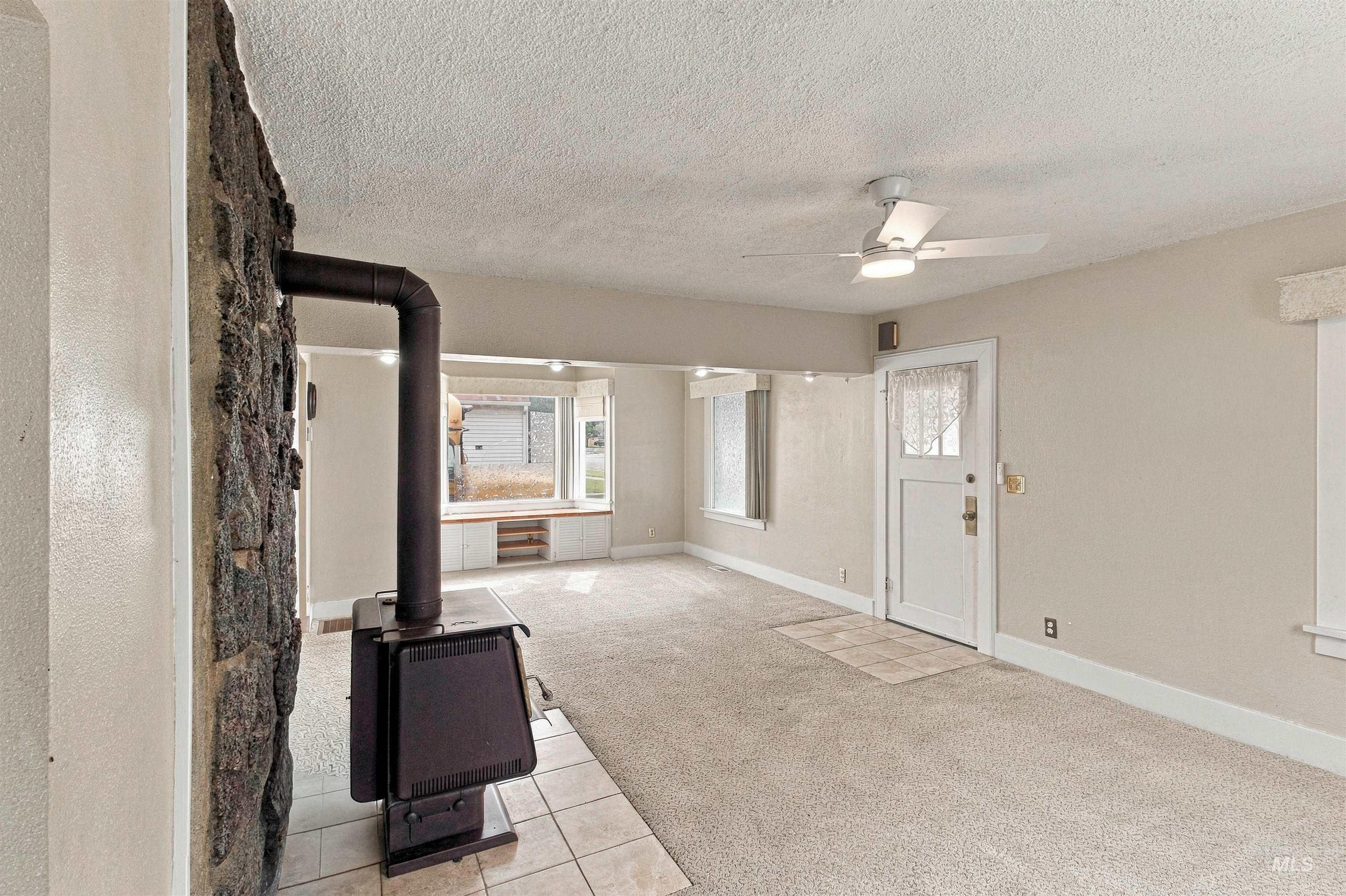 1710 1st St S, Nampa, Idaho 83651, 2 Bedrooms, 1 Bathroom, Residential For Sale, Price $280,000,MLS 99002586