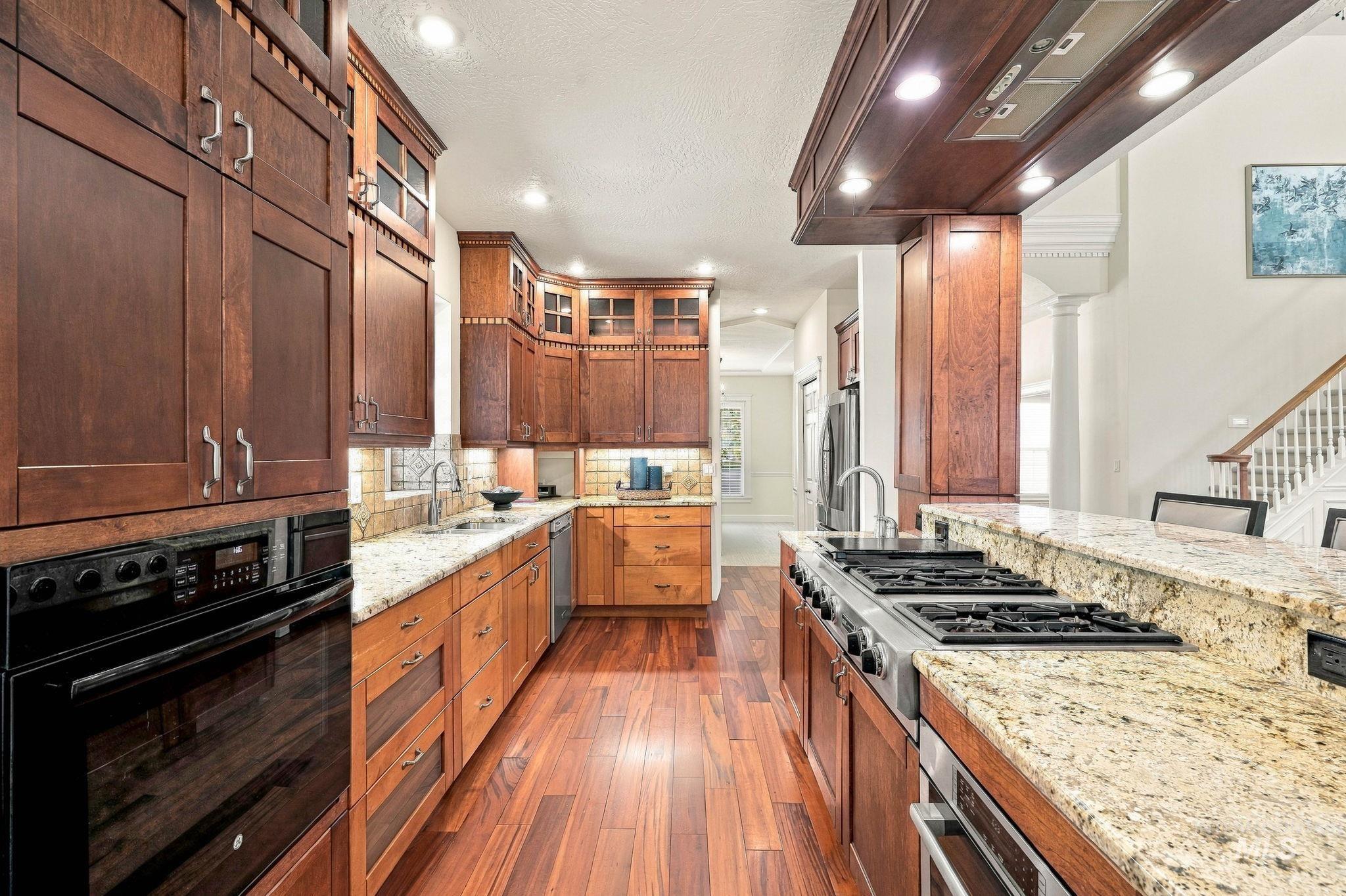 1179 S Arbor Island Pl, Eagle, Idaho 83616, 4 Bedrooms, 2.5 Bathrooms, Residential For Sale, Price $995,000,MLS 99002588