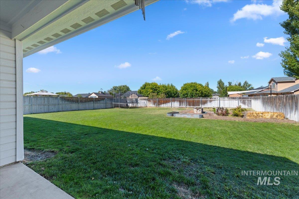 1064 Homestead, Emmett, Idaho 83617, 3 Bedrooms, 2 Bathrooms, Residential For Sale, Price $400,000,MLS 99002589