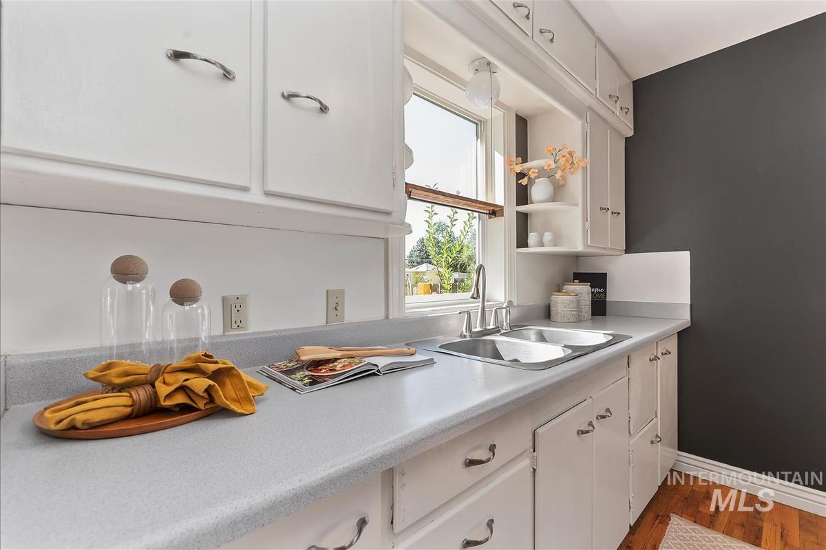 14 S Wheeler St, Boise, Idaho 83705, 2 Bedrooms, 1 Bathroom, Residential For Sale, Price $409,000,MLS 99002590