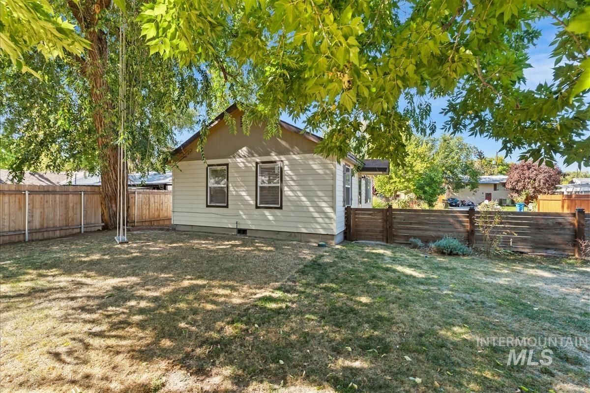14 S Wheeler St, Boise, Idaho 83705, 2 Bedrooms, 1 Bathroom, Residential For Sale, Price $409,000,MLS 99002590