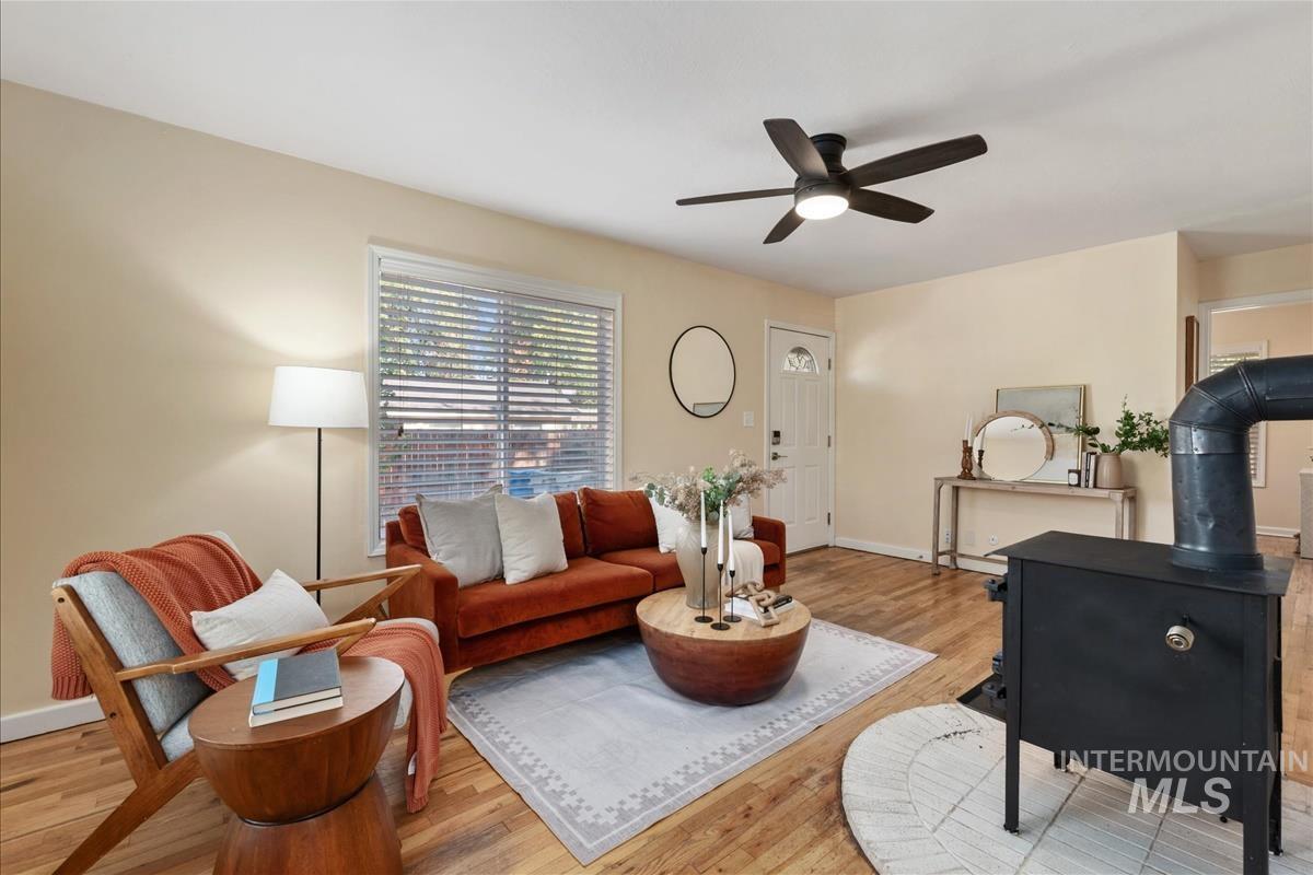 14 S Wheeler St, Boise, Idaho 83705, 2 Bedrooms, 1 Bathroom, Residential For Sale, Price $409,000,MLS 99002590