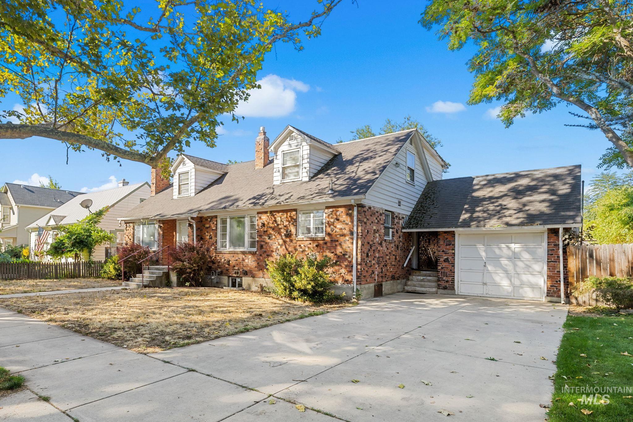 1717 S Manitou, Boise, Idaho 83706, 6 Bedrooms, 3 Bathrooms, Residential For Sale, Price $799,900,MLS 99002598
