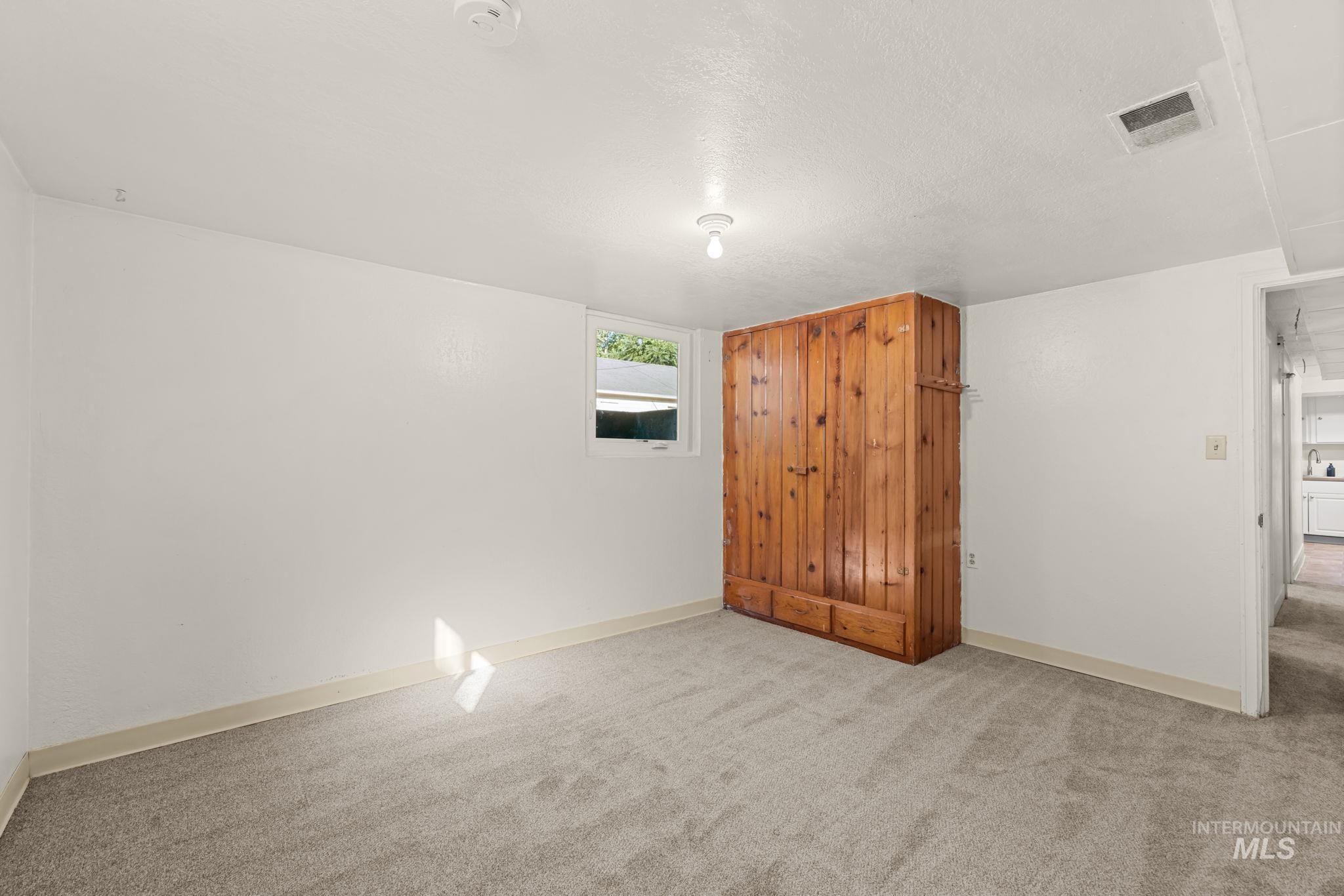 1717 S Manitou, Boise, Idaho 83706, 6 Bedrooms, 3 Bathrooms, Residential For Sale, Price $799,900,MLS 99002598
