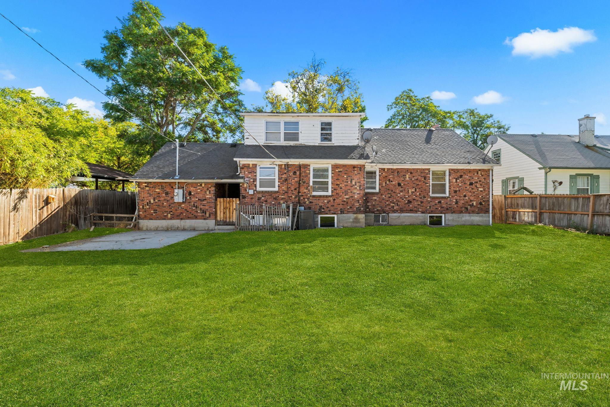 1717 S Manitou, Boise, Idaho 83706, 6 Bedrooms, 3 Bathrooms, Residential For Sale, Price $799,900,MLS 99002598